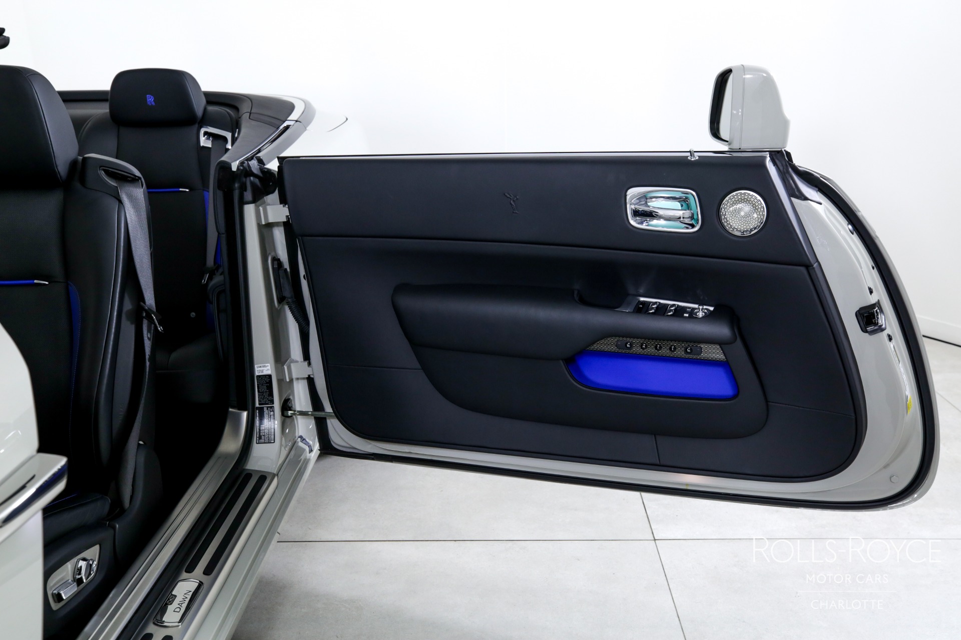 2021 Rolls Royce Dawn photo 12