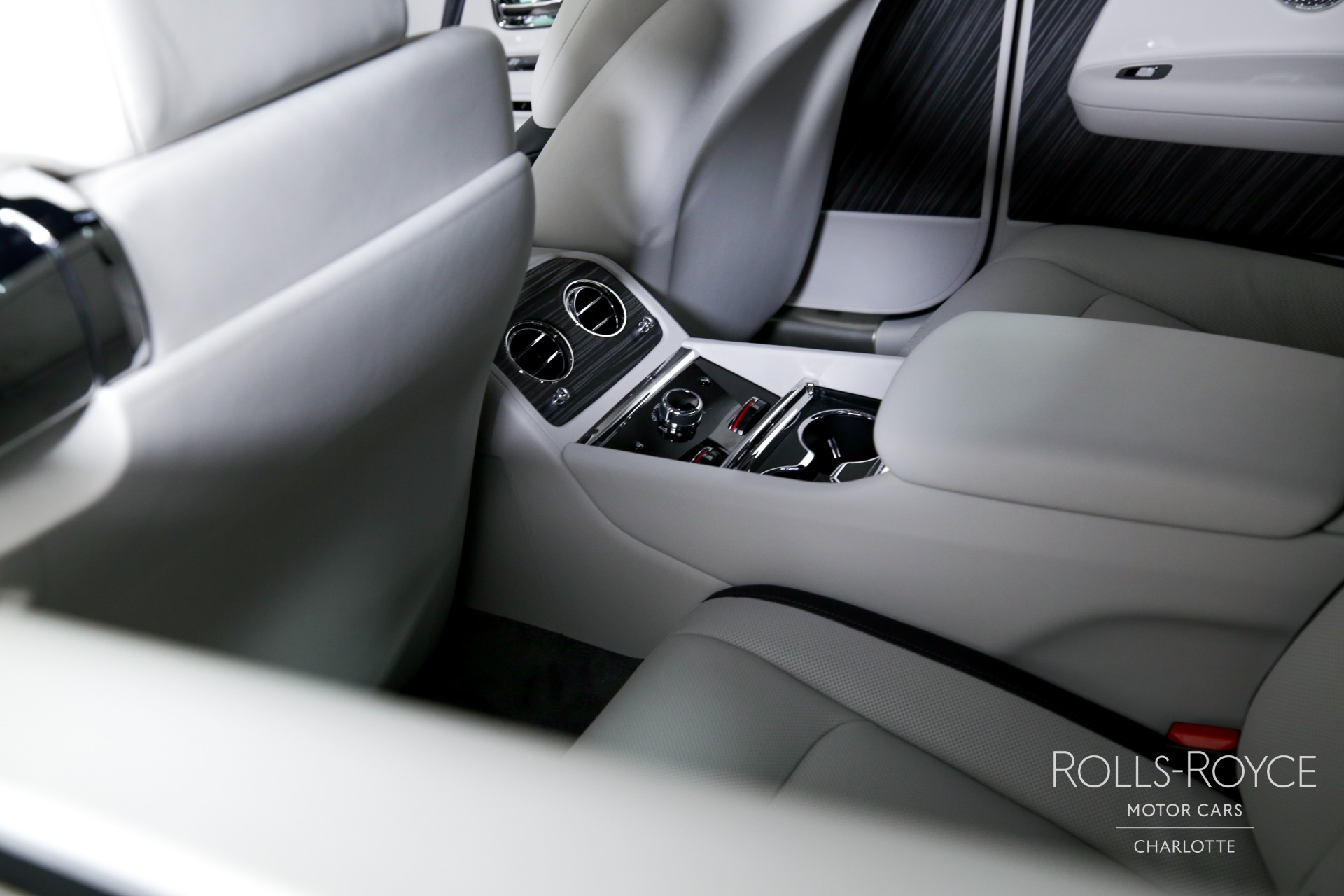 2024 Rolls Royce Spectre RR photo 18