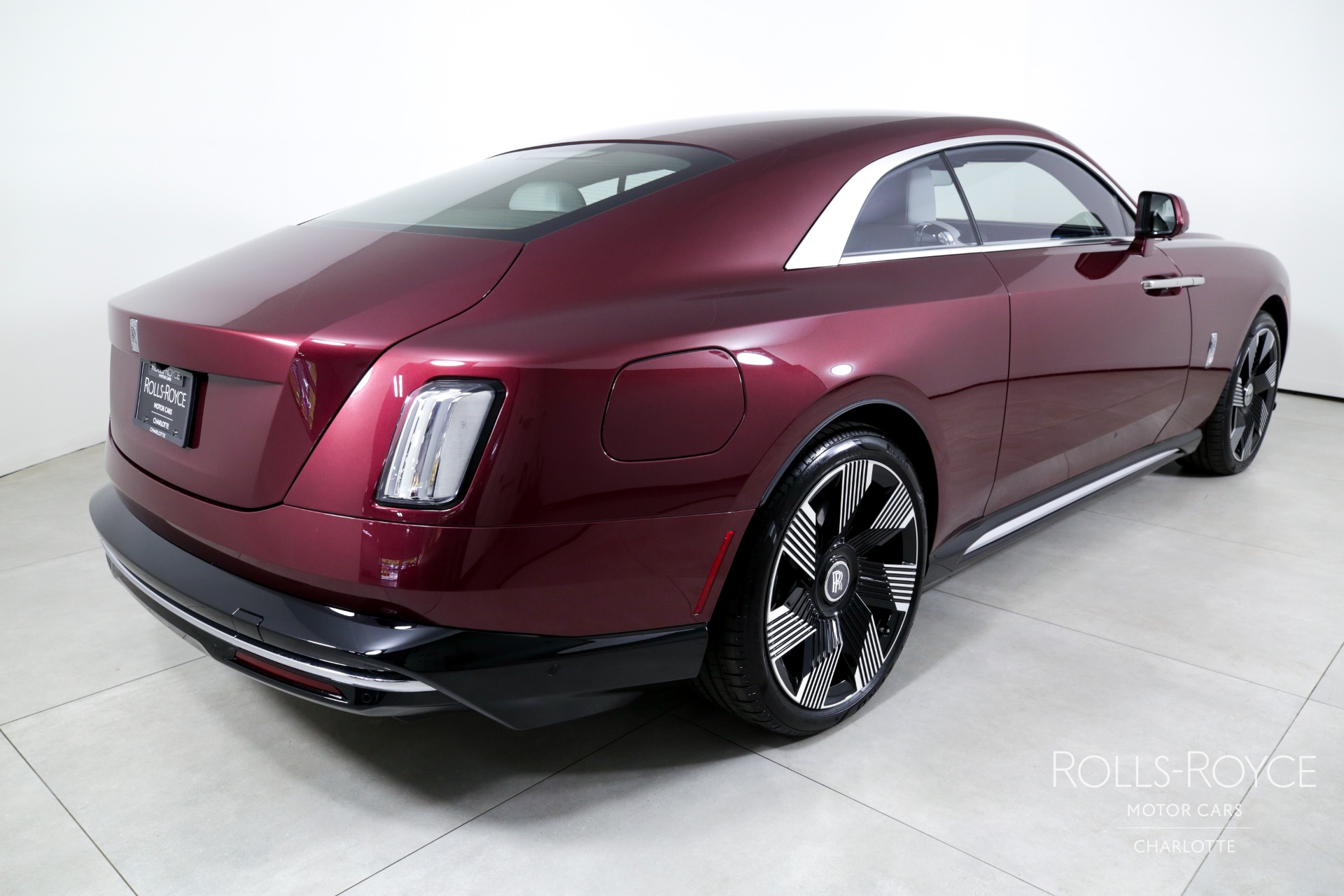 2024 Rolls Royce Spectre RR photo 2