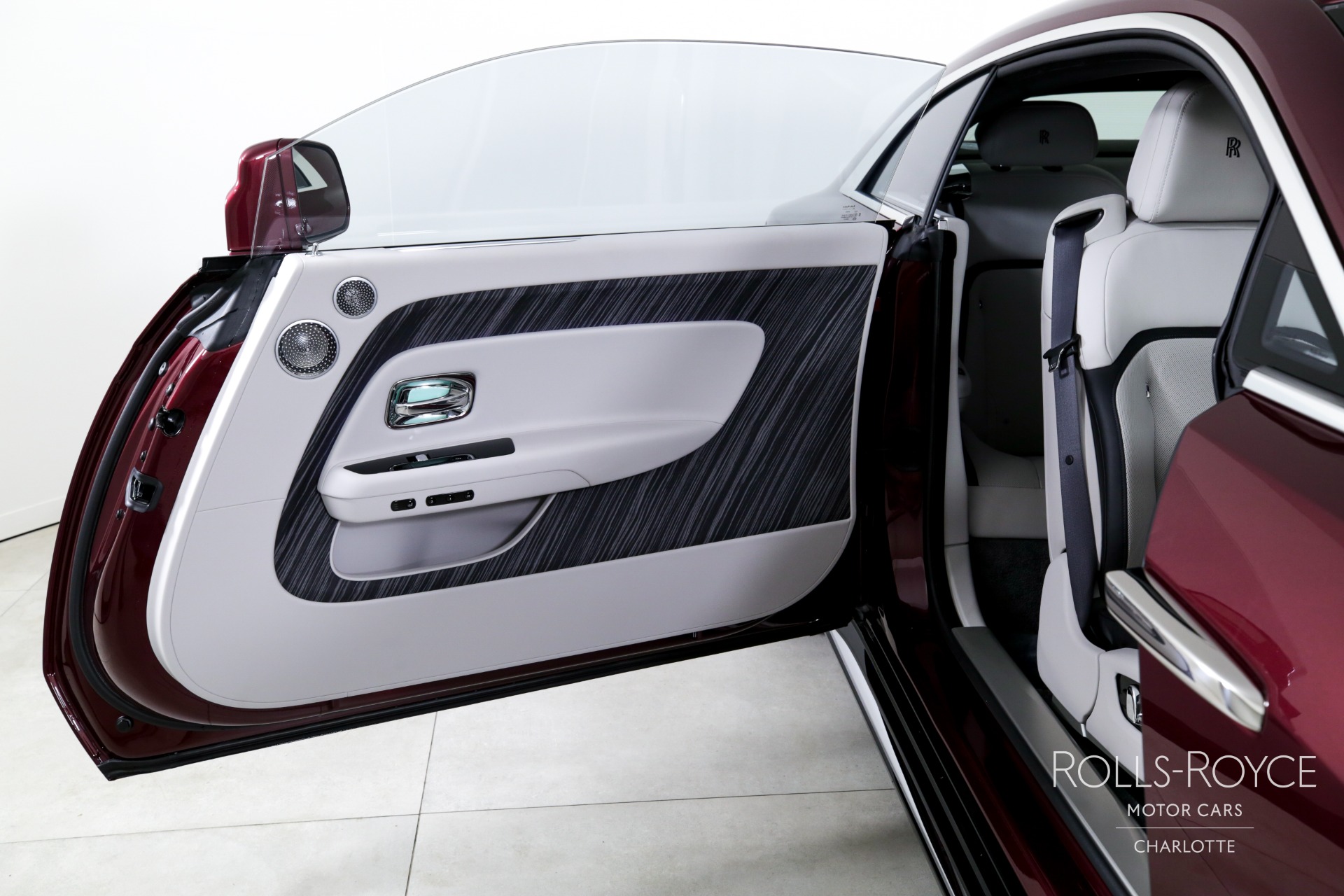2024 Rolls Royce Spectre RR photo 21
