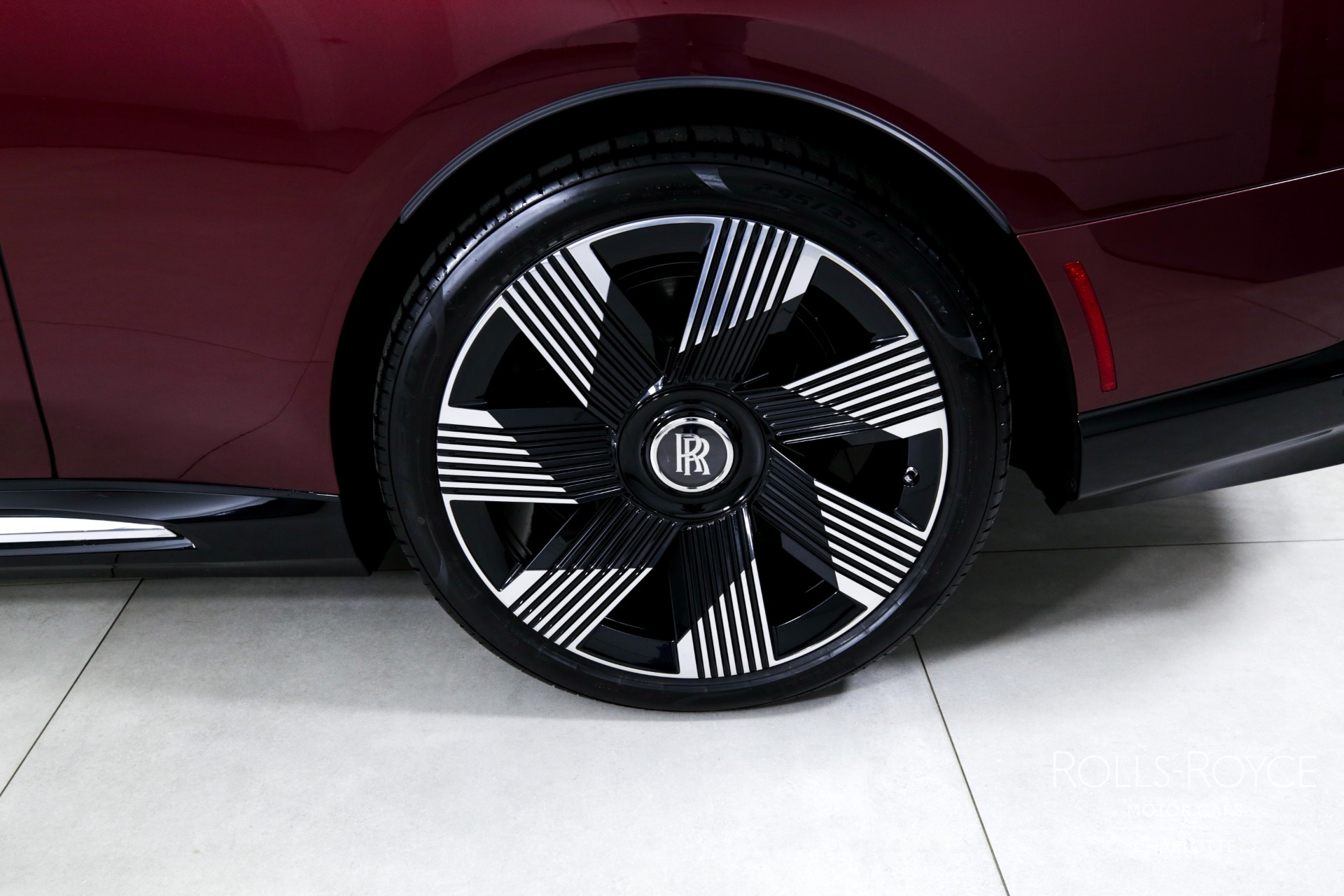 2024 Rolls Royce Spectre RR photo 33