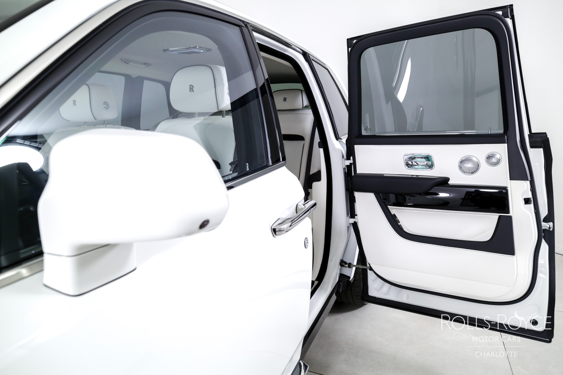 2025 Rolls Royce Cullinan RR photo 15