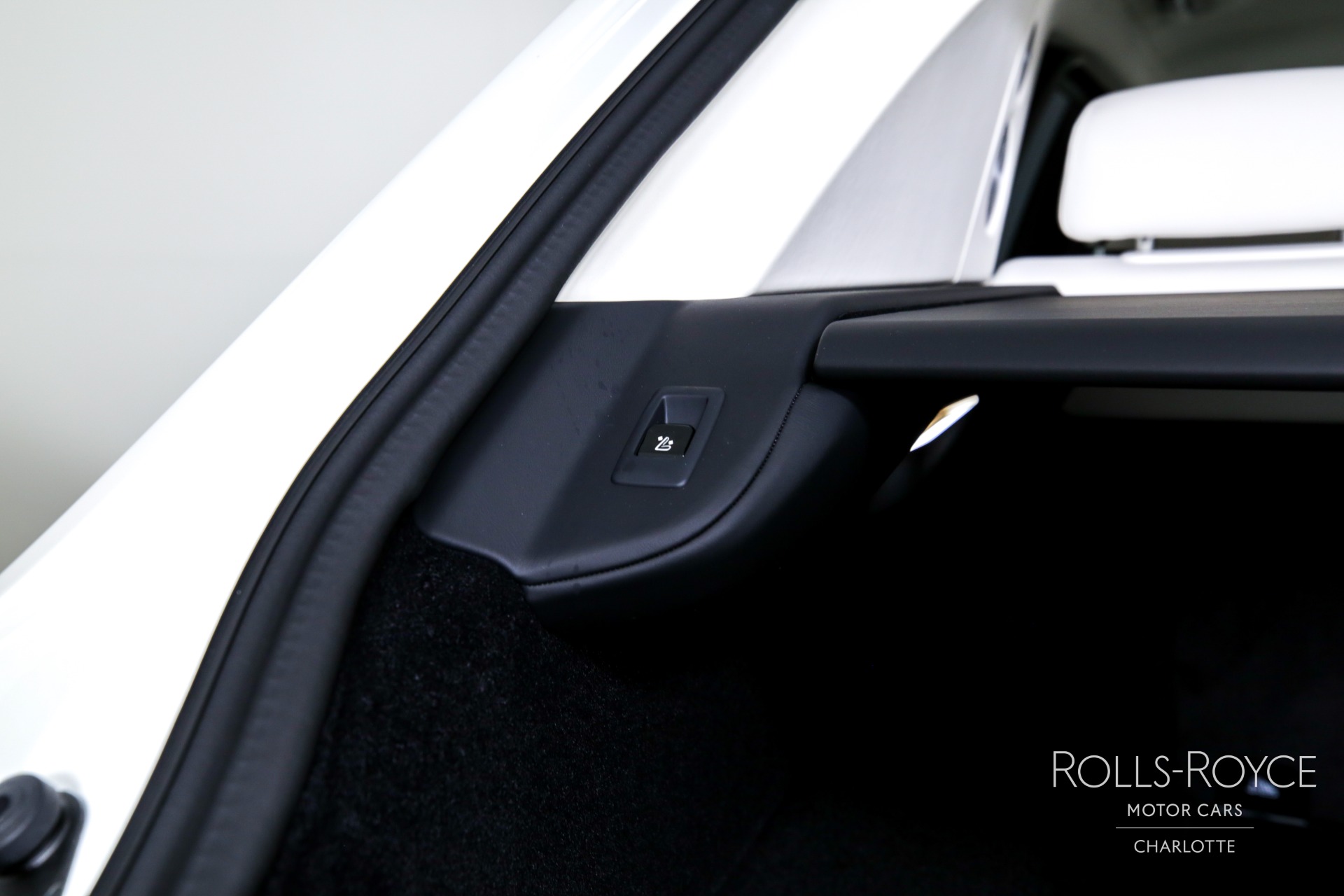 2025 Rolls Royce Cullinan RR photo 19
