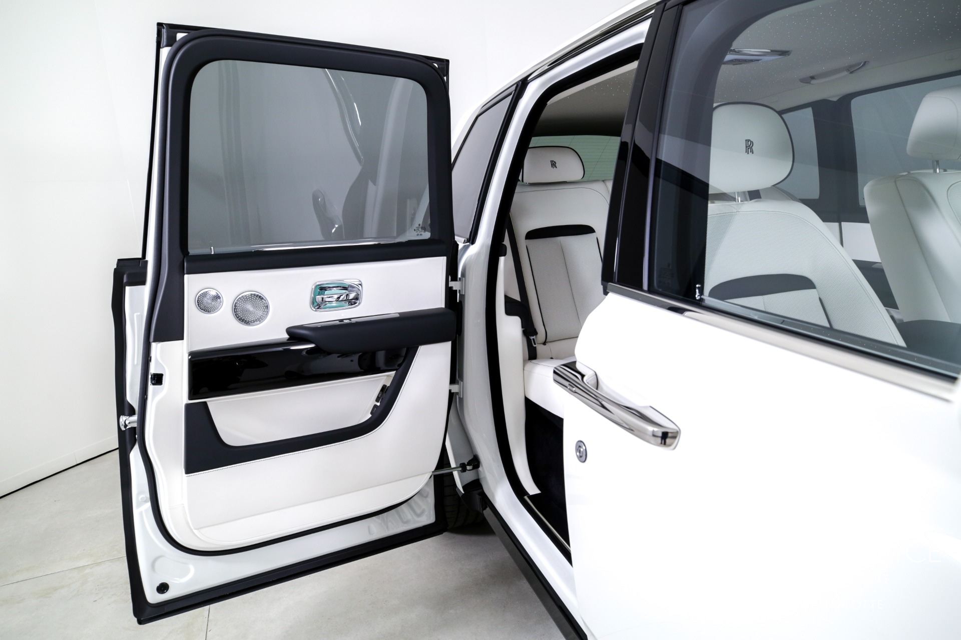 2025 Rolls Royce Cullinan RR photo 21