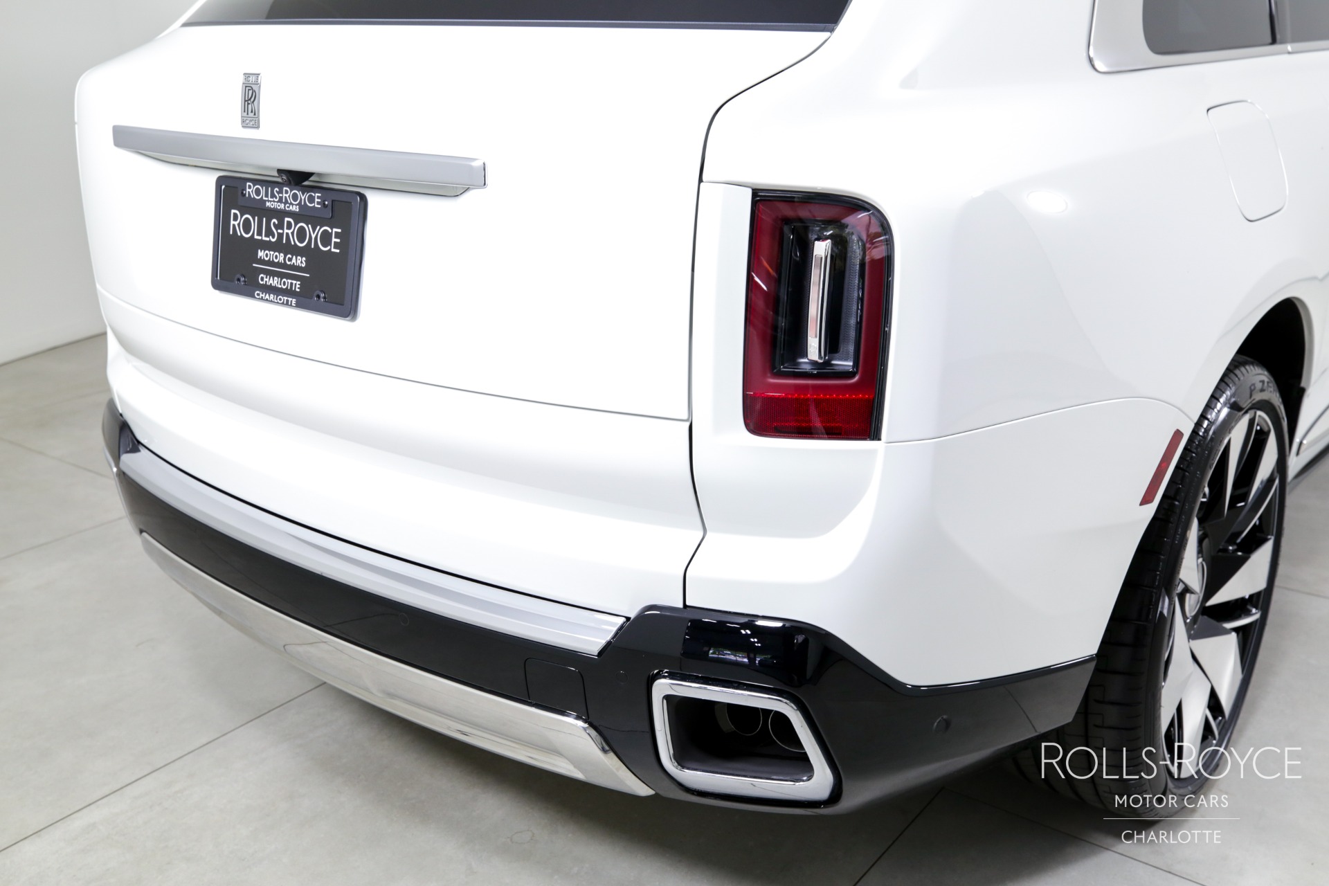 2025 Rolls Royce Cullinan RR photo 38