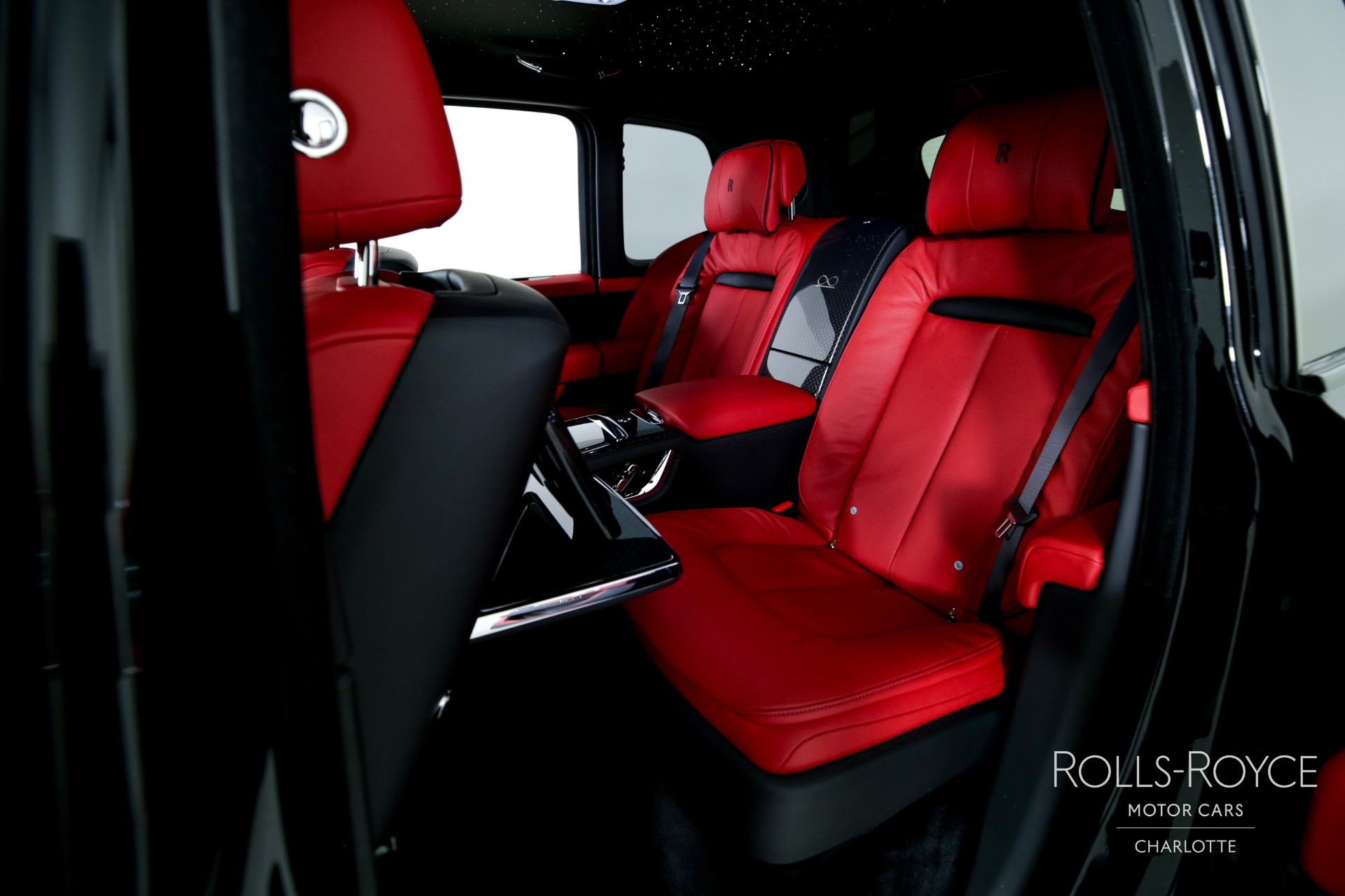 2024 Rolls Royce Cullinan Black Badge photo 17