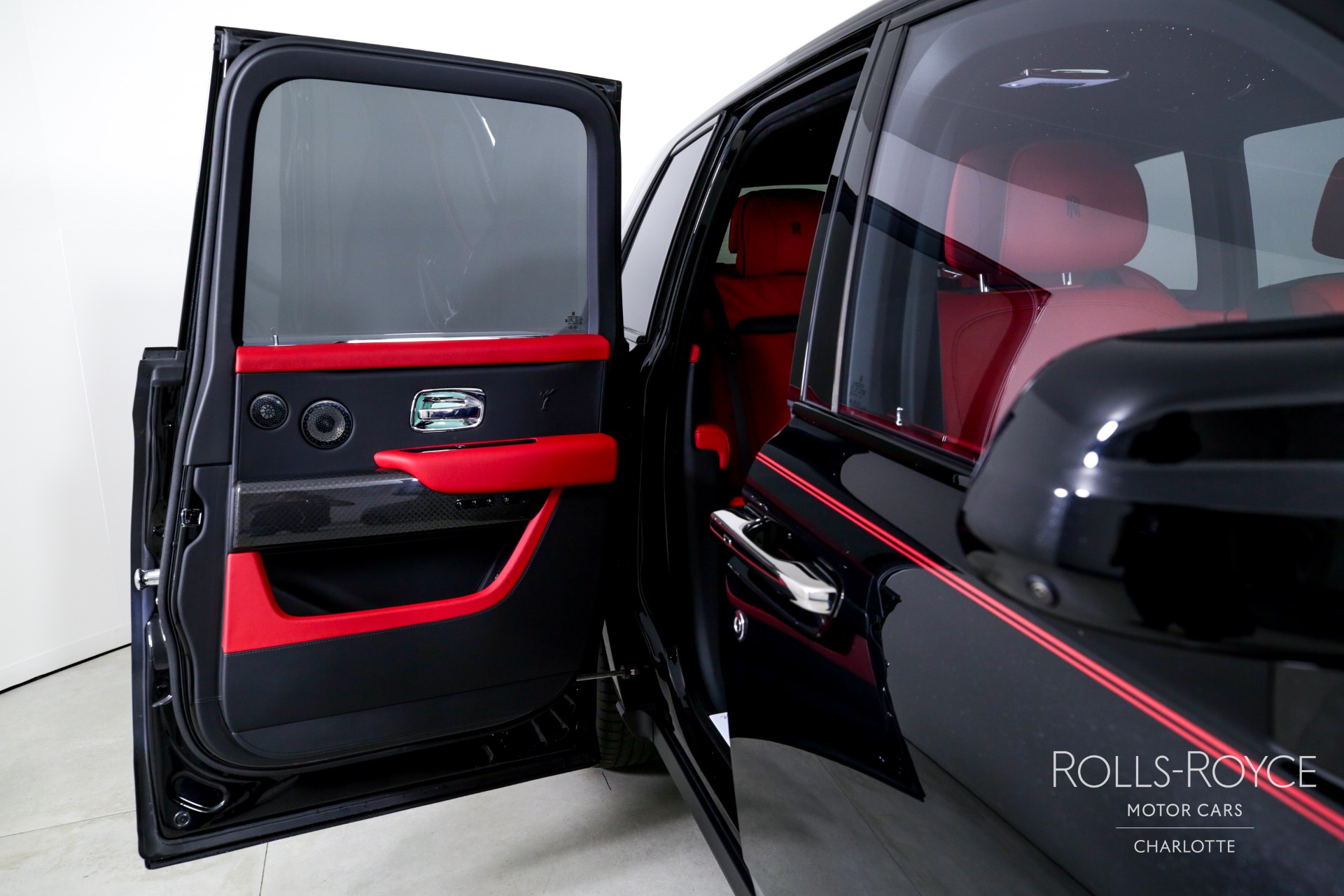 2024 Rolls Royce Cullinan Black Badge photo 26