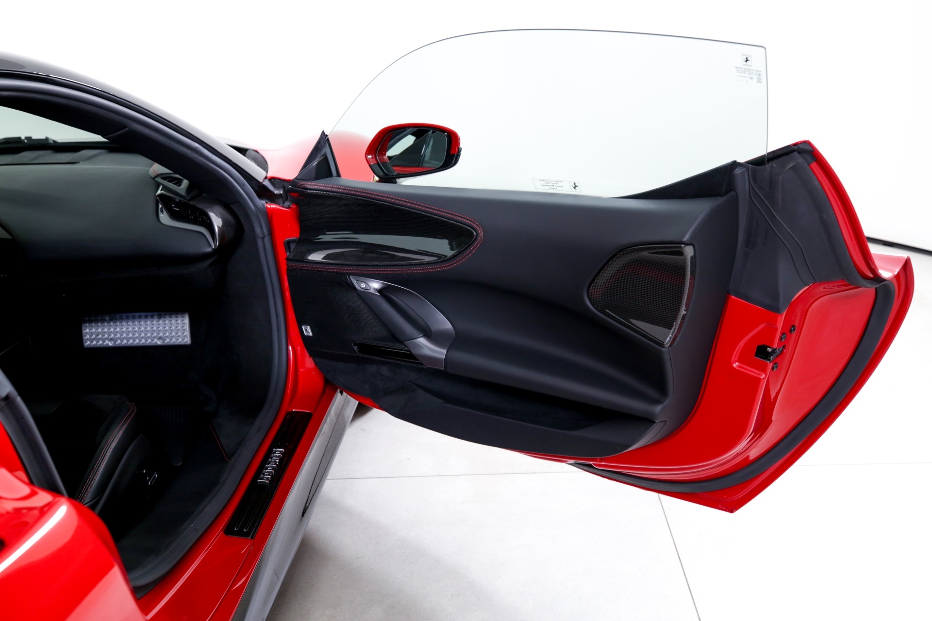 2021 Ferrari SF90 Stradale photo 17