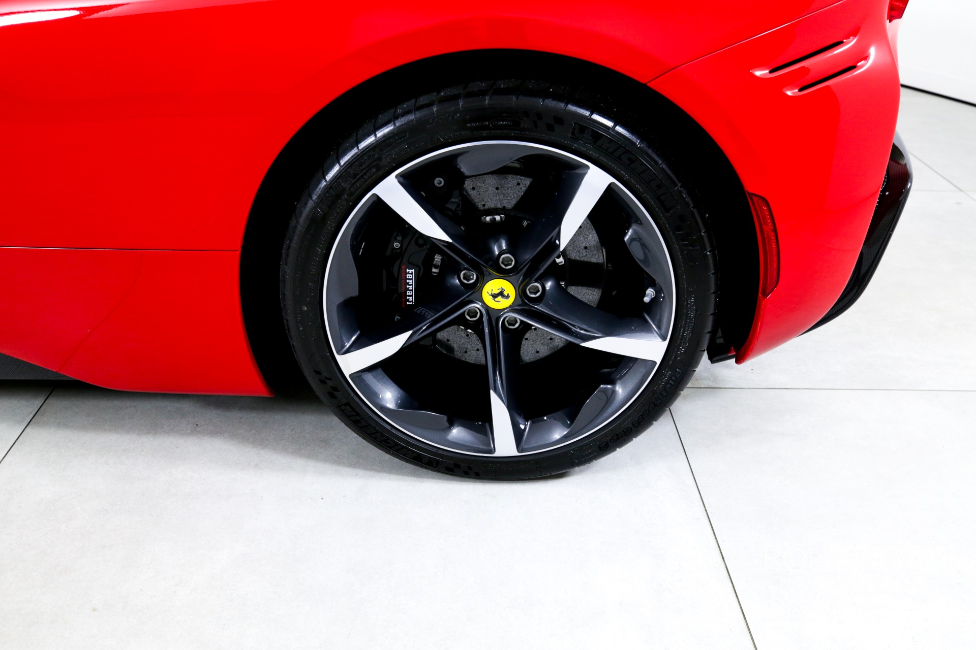 2021 Ferrari SF90 Stradale photo 29