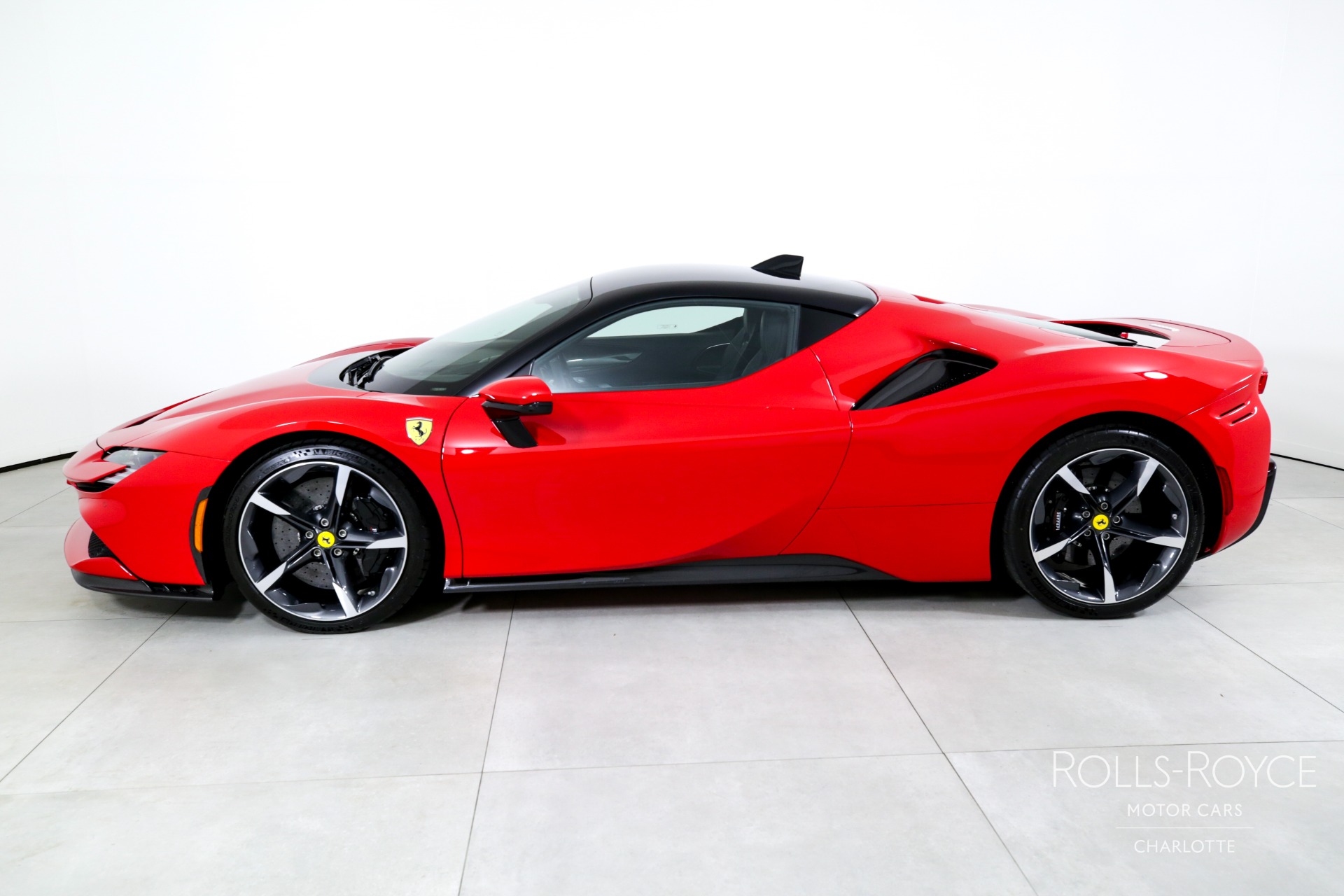 2021 Ferrari SF90 Stradale photo 5
