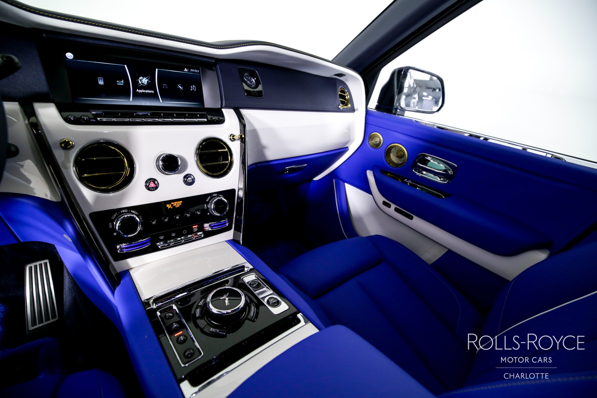 2024 Rolls Royce Cullinan Black Badge photo 14