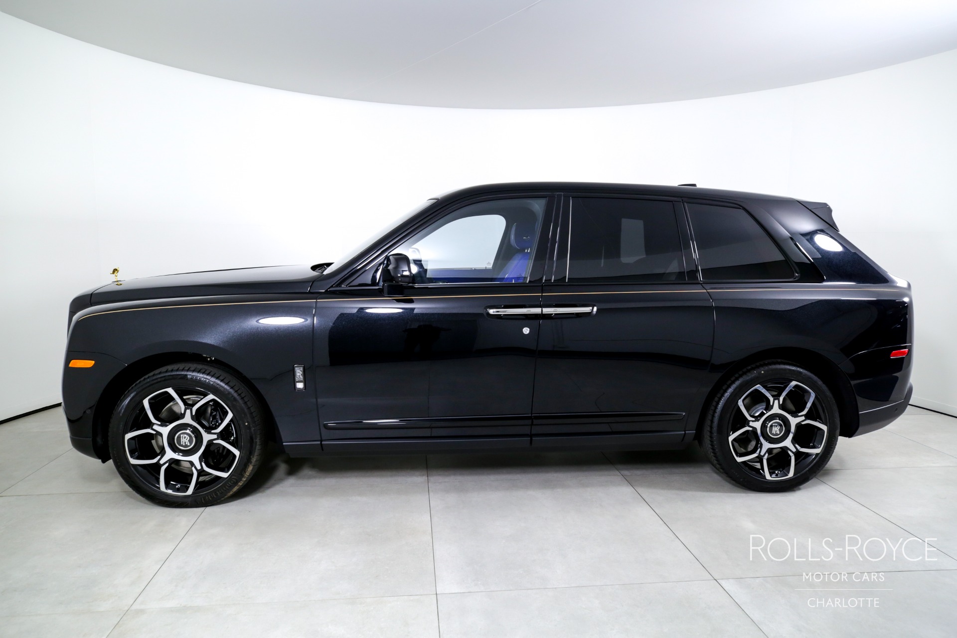 2024 Rolls Royce Cullinan Black Badge photo 3