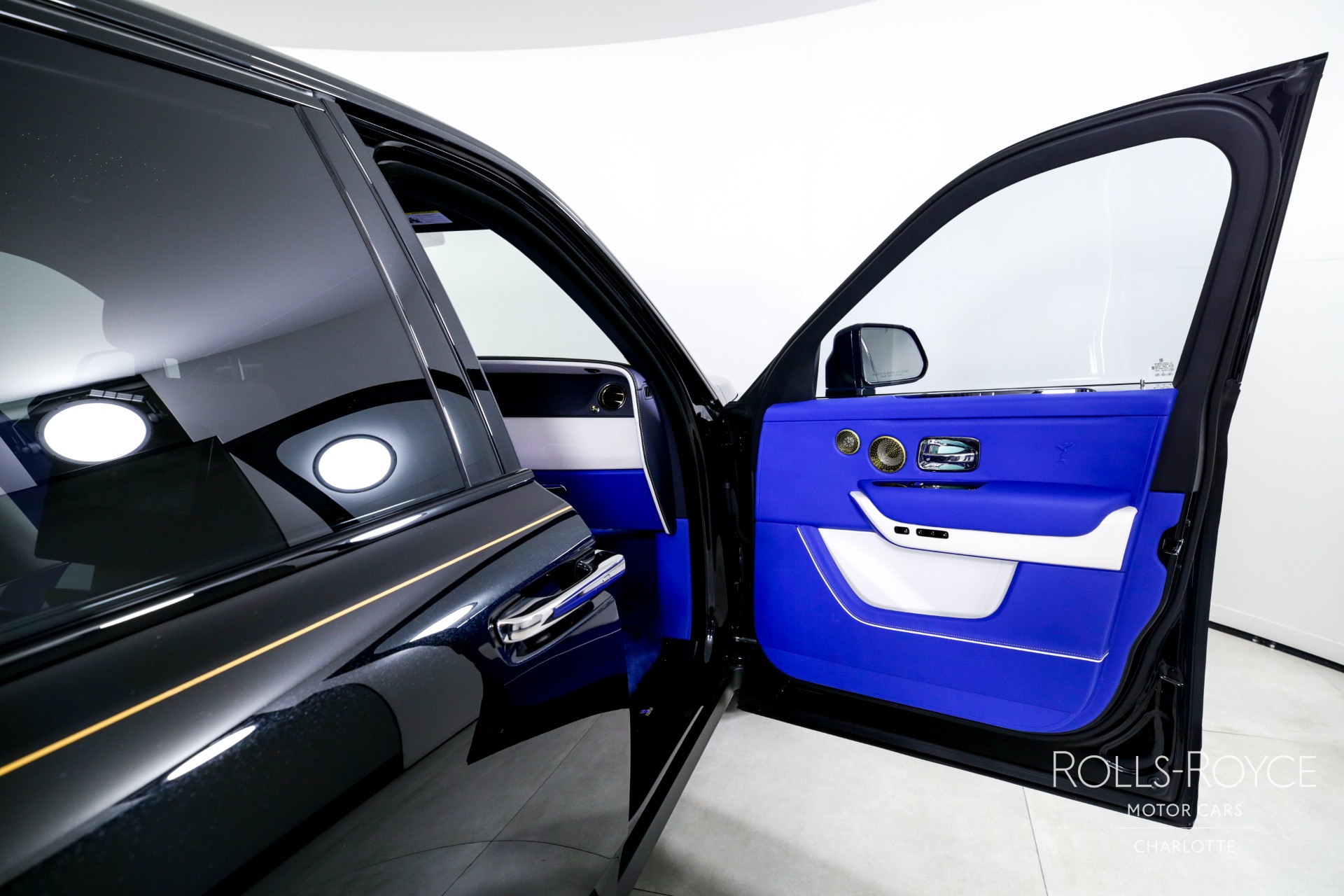 2024 Rolls Royce Cullinan Black Badge photo 28