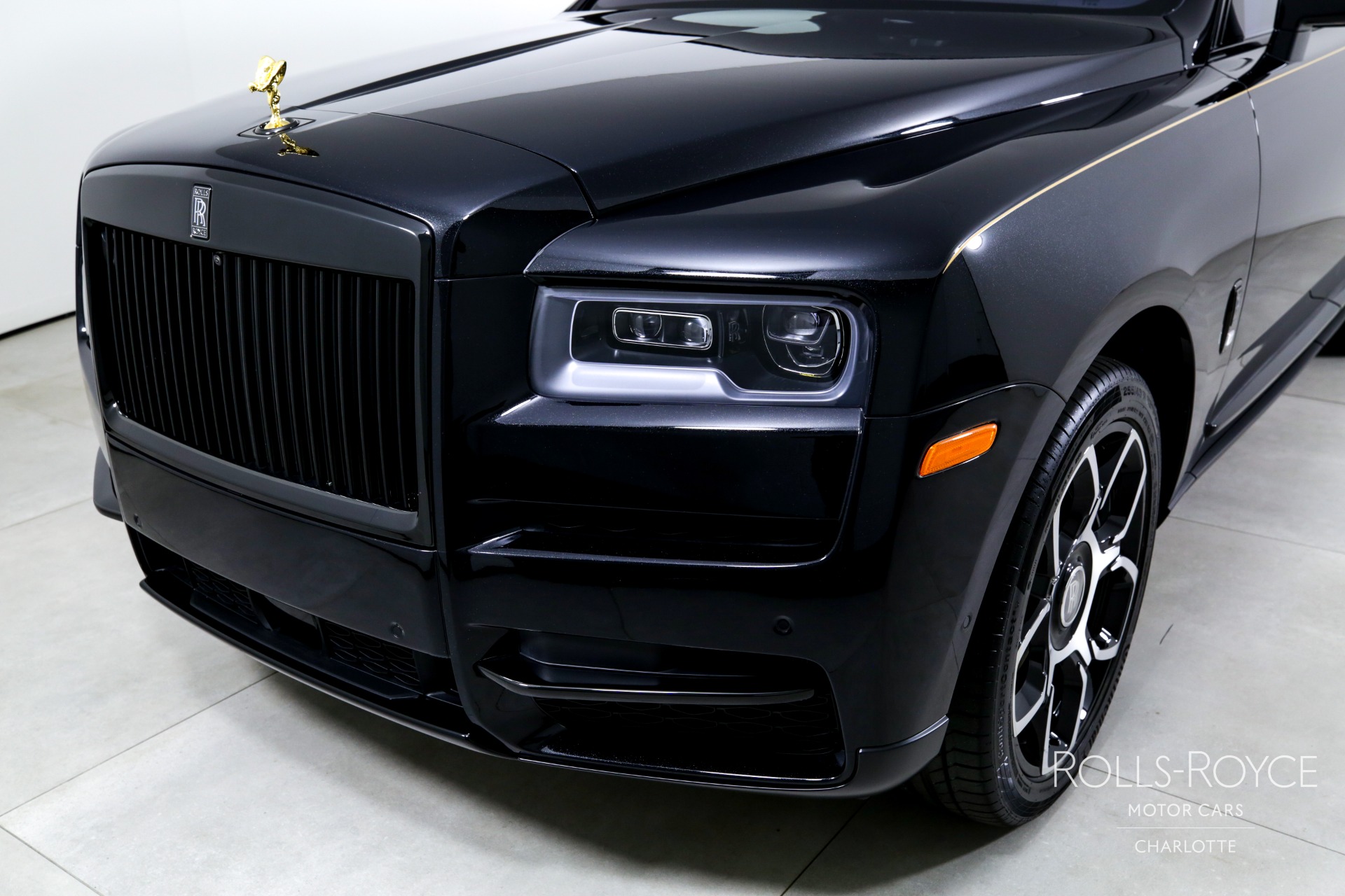 2024 Rolls Royce Cullinan Black Badge photo 35