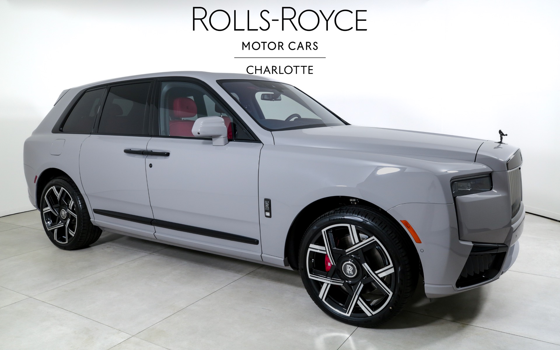 2025 Rolls Royce Cullinan Black Badge photo 4
