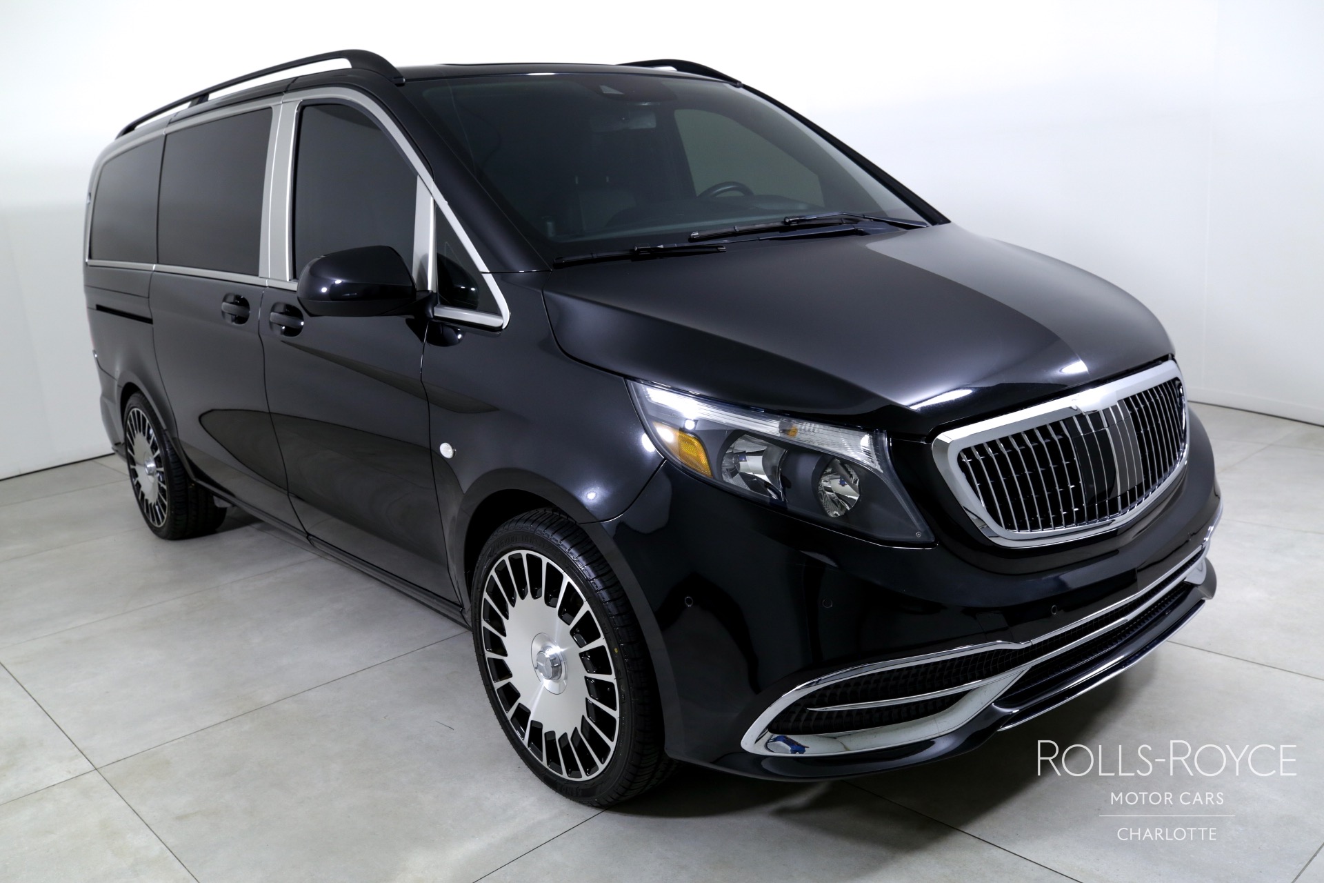 2018 Mercedes Benz Metris Passenger photo 3