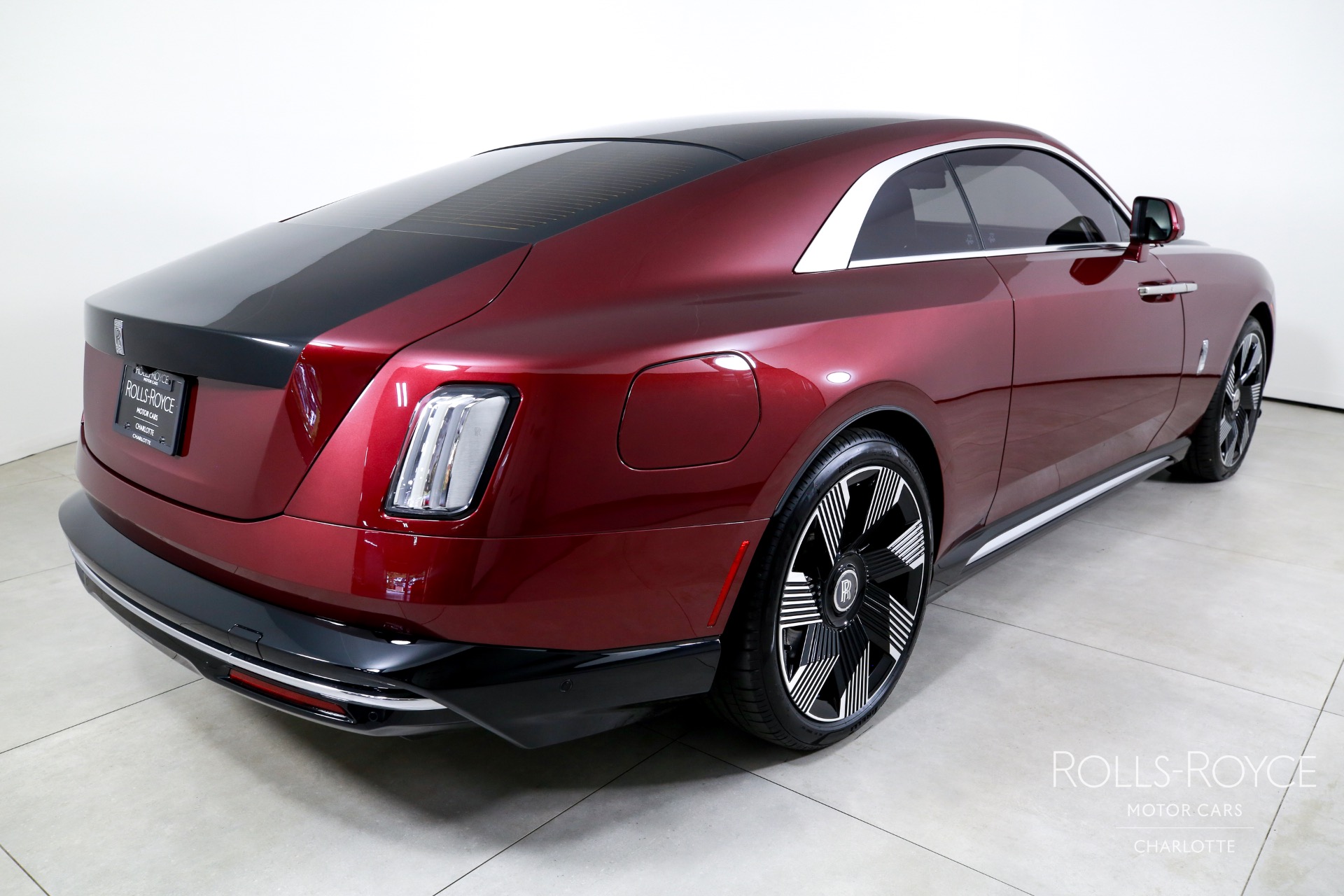 2024 Rolls Royce Spectre RR photo 2