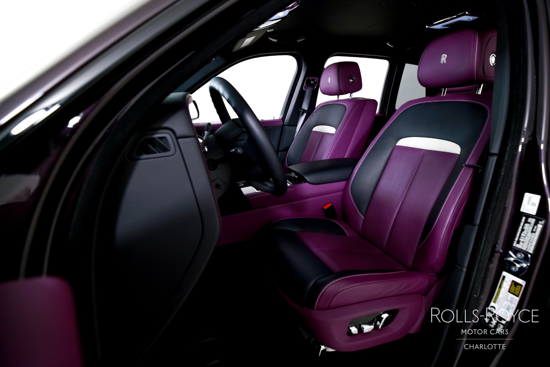 2025 Rolls Royce Cullinan Black Badge photo 12