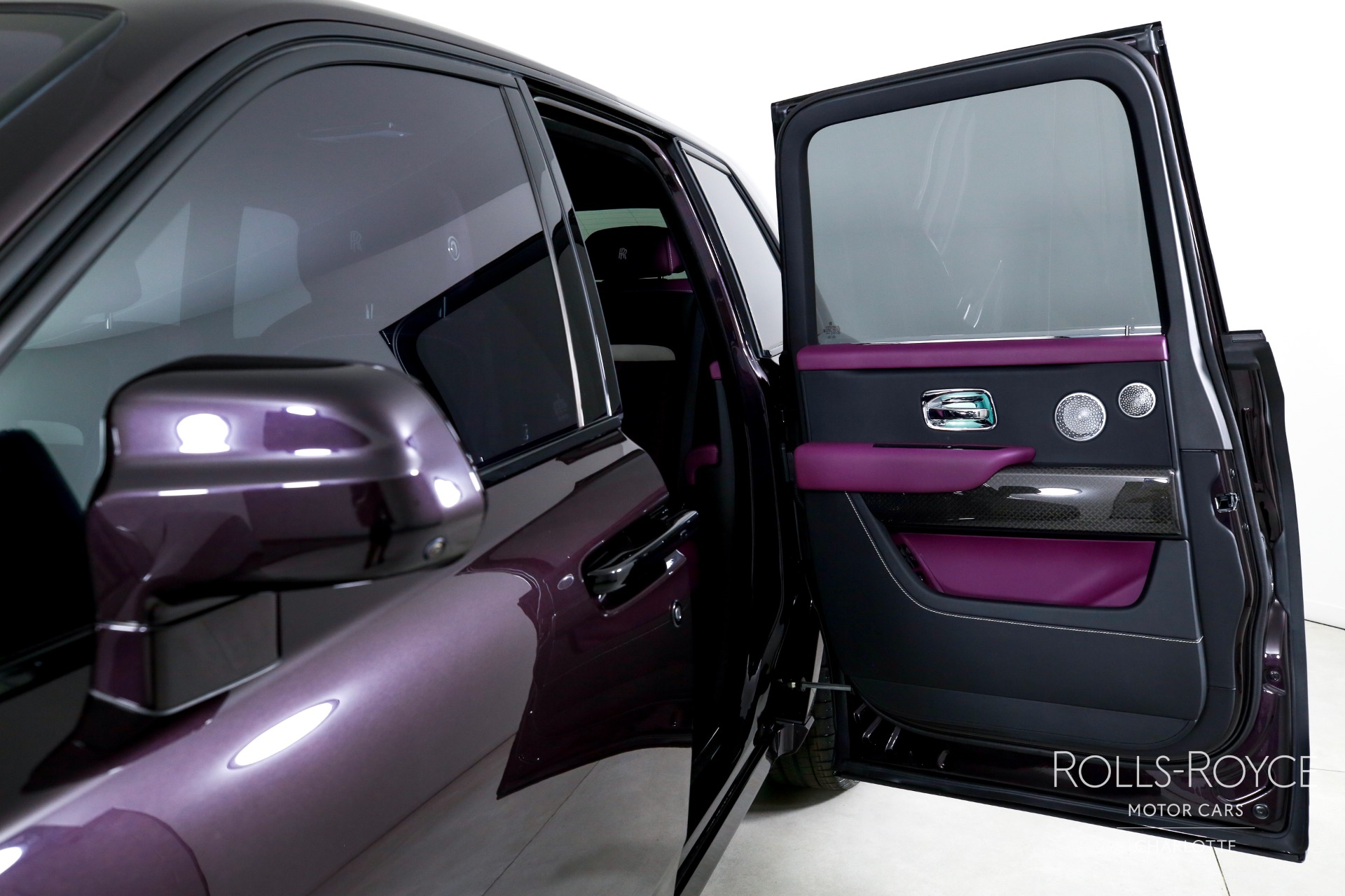 2025 Rolls Royce Cullinan Black Badge photo 17