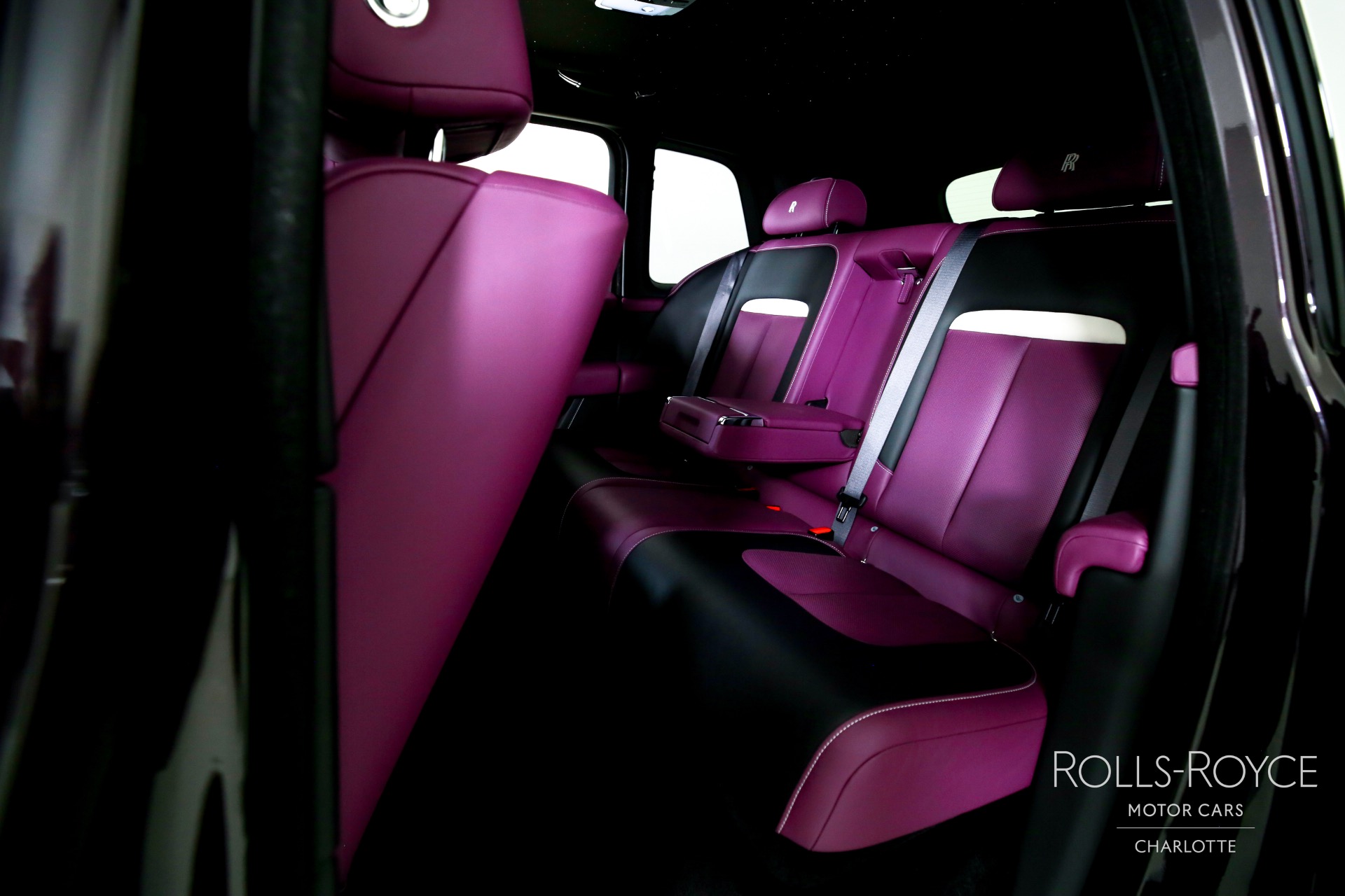 2025 Rolls Royce Cullinan Black Badge photo 18