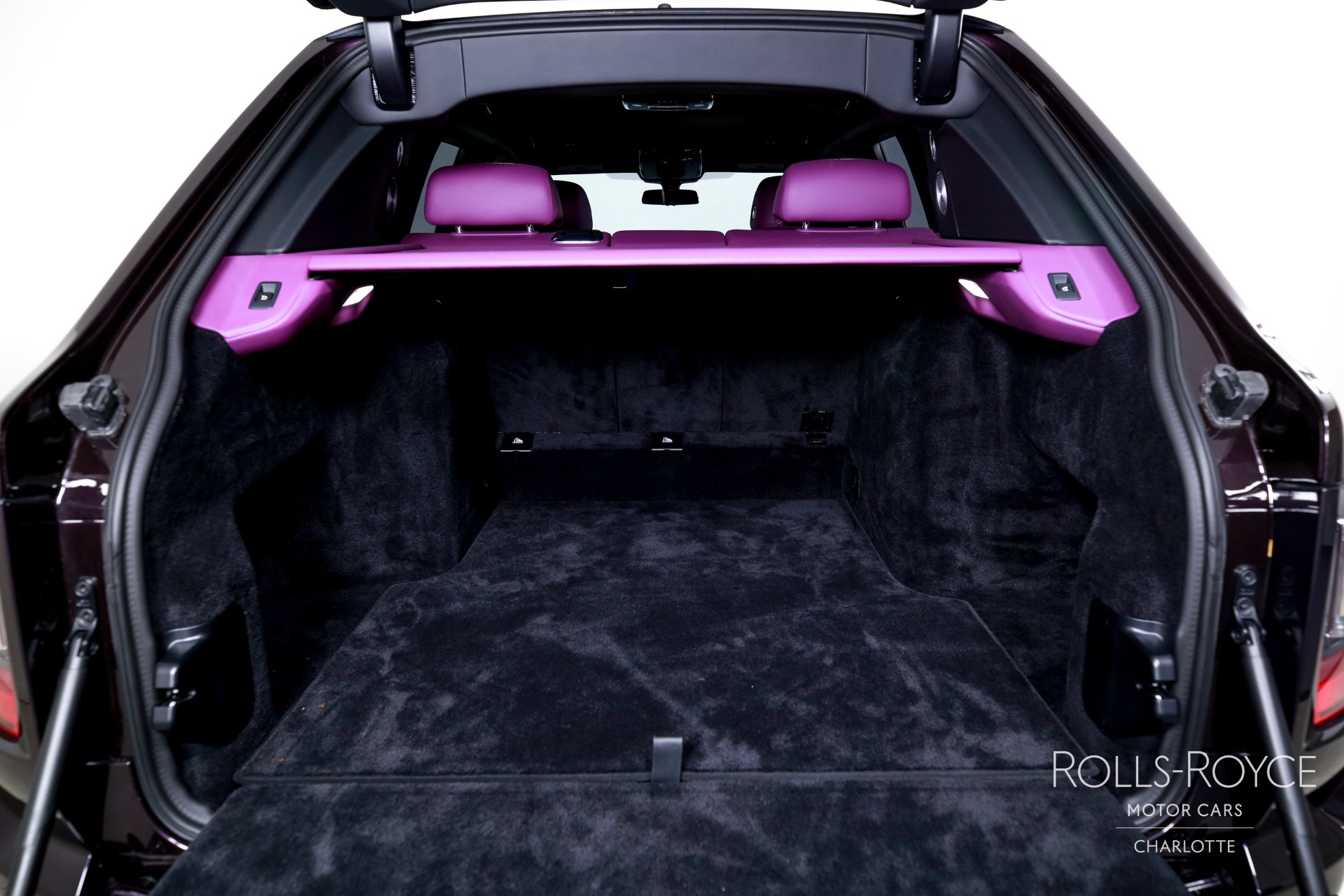 2025 Rolls Royce Cullinan Black Badge photo 21