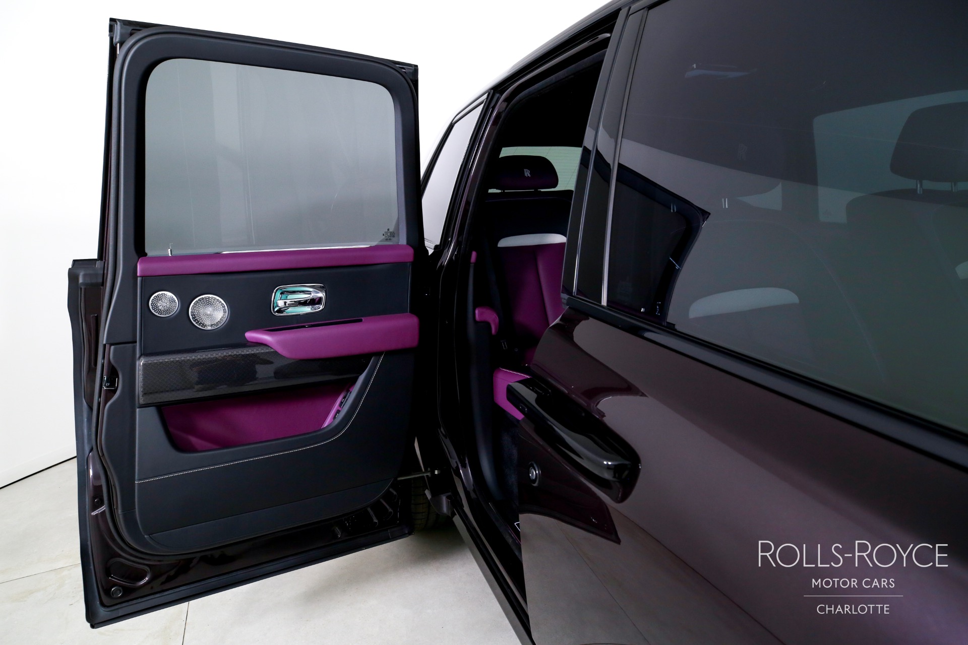 2025 Rolls Royce Cullinan Black Badge photo 24