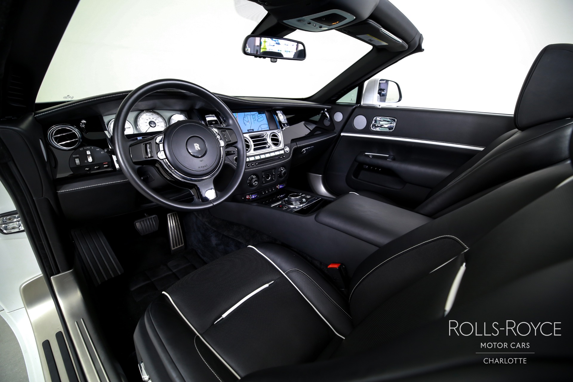 2018 Rolls Royce Dawn photo 13