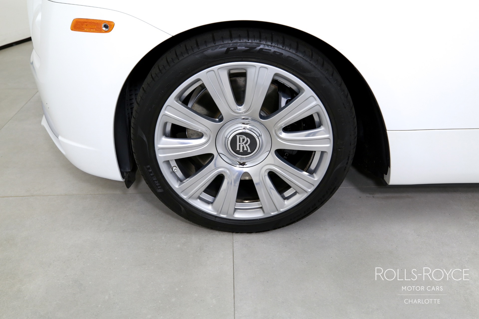 2018 Rolls Royce Dawn photo 33