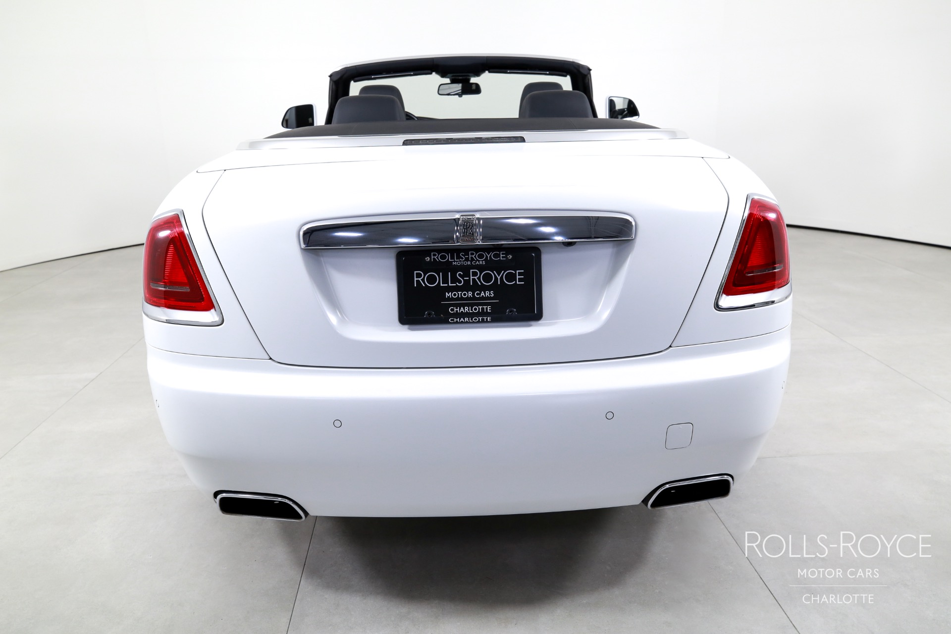 2018 Rolls Royce Dawn photo 9