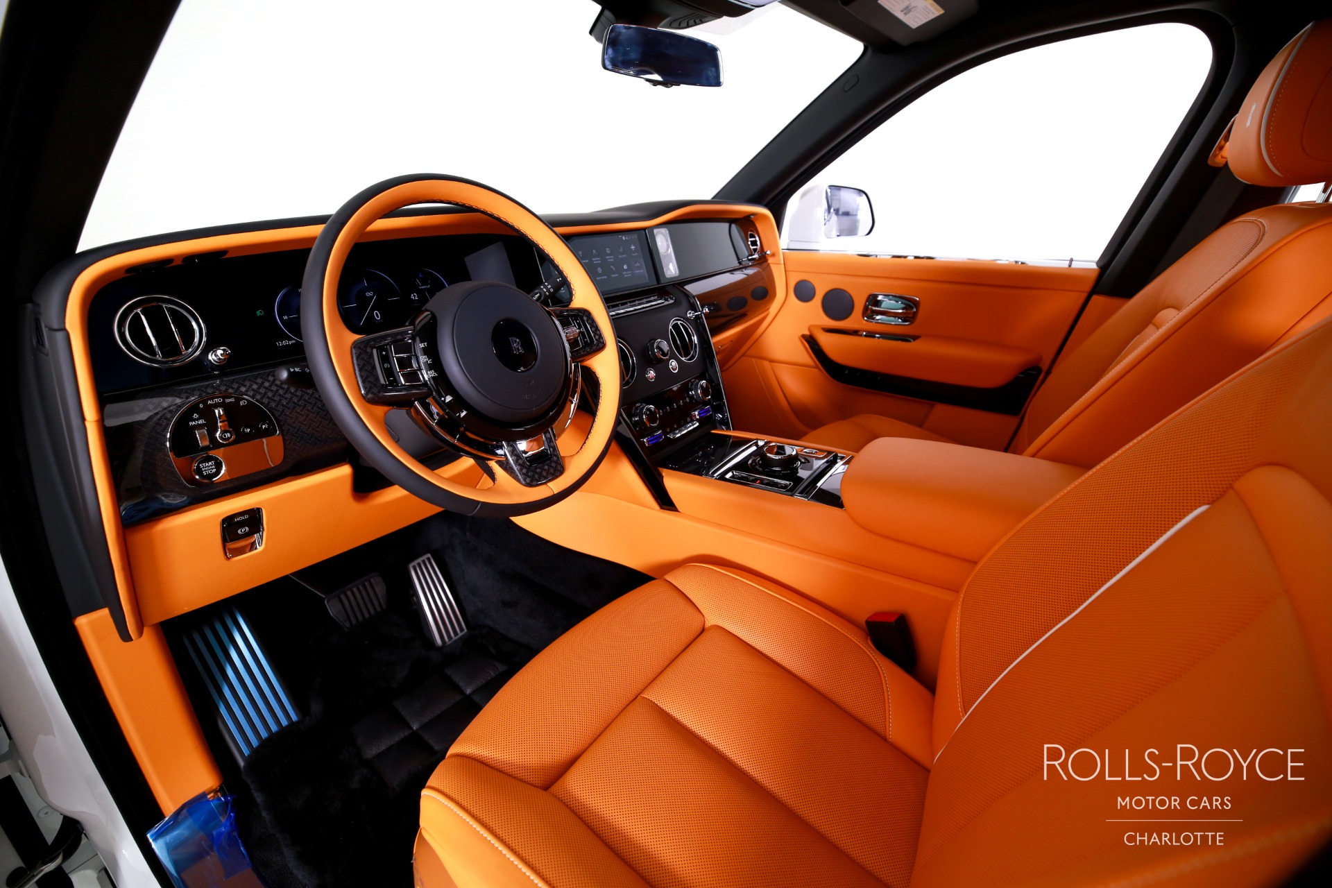 2025 Rolls Royce Cullinan Black Badge photo 3