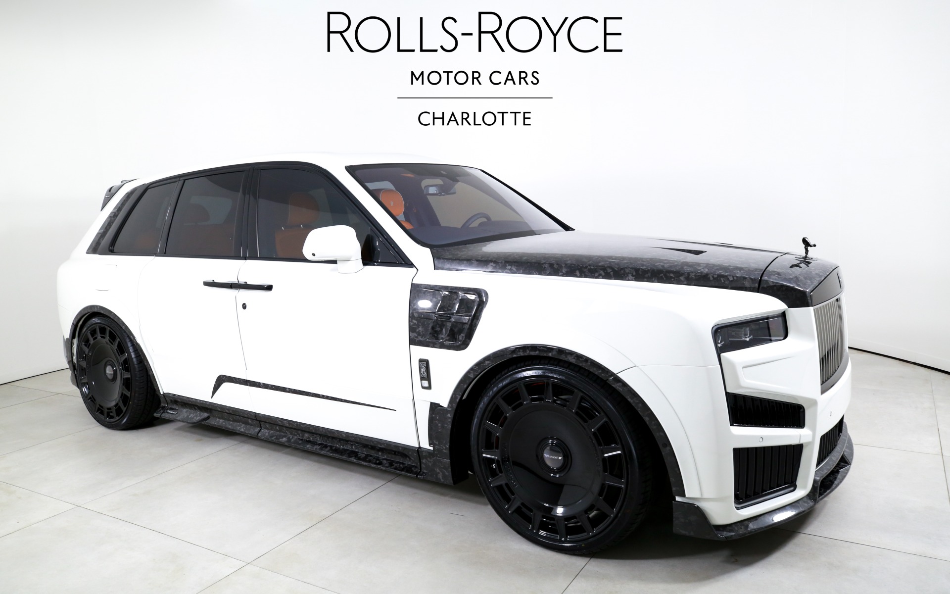 2025 Rolls Royce Cullinan Black Badge photo 4