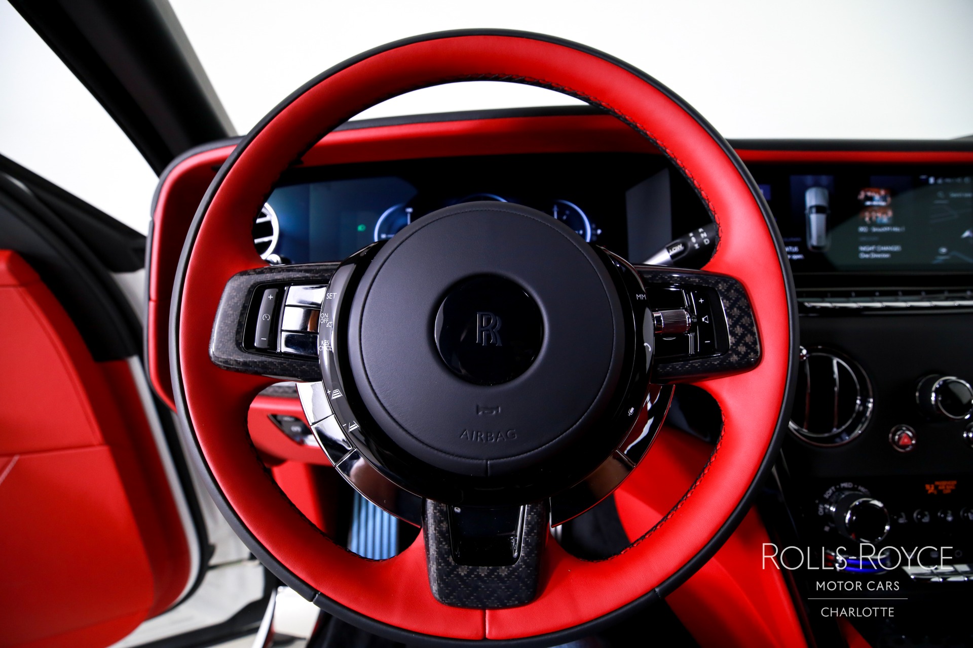 2025 Rolls Royce Cullinan Black Badge photo 13