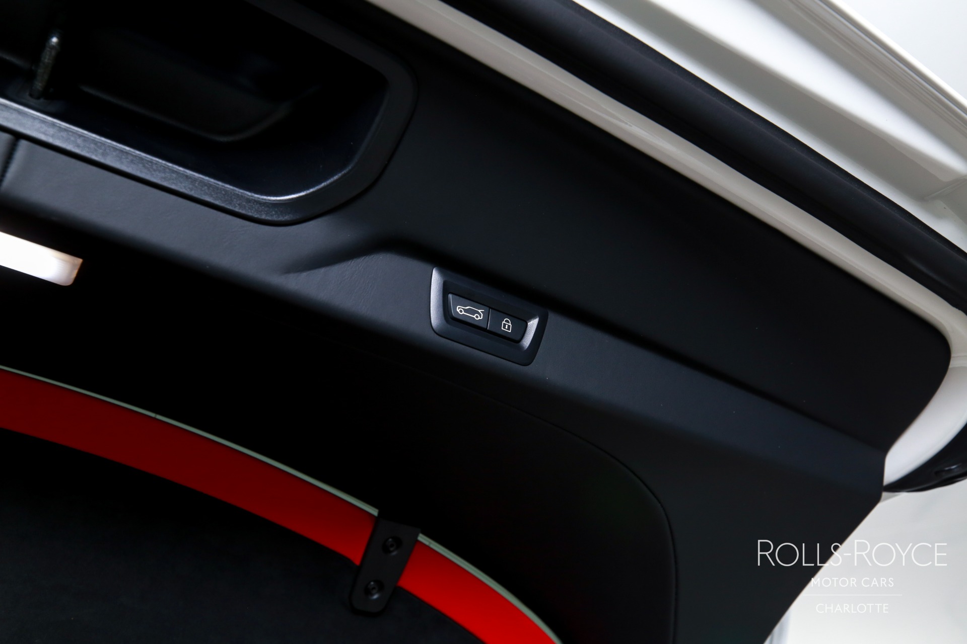 2025 Rolls Royce Cullinan Black Badge photo 23