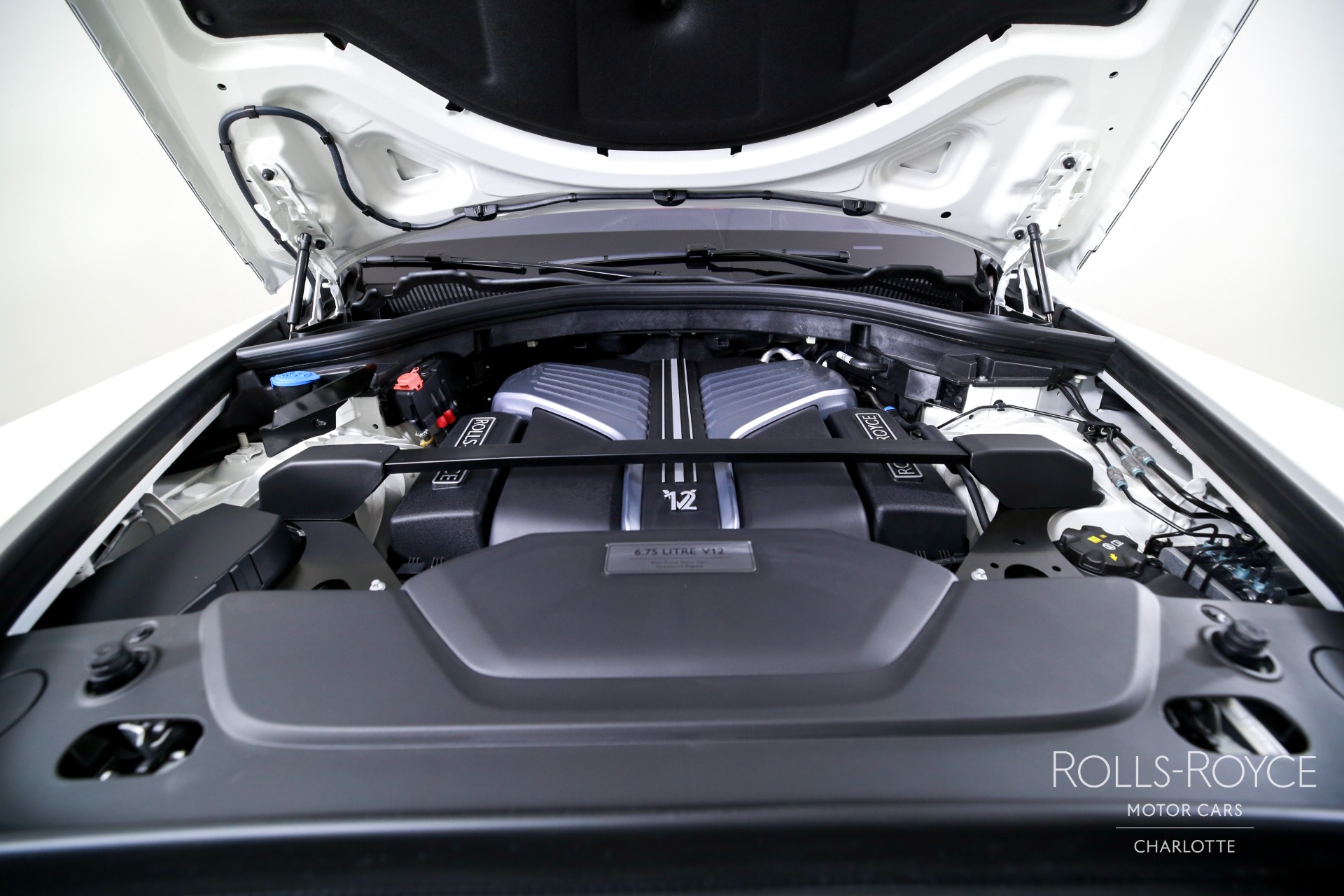 2025 Rolls Royce Cullinan Black Badge photo 33