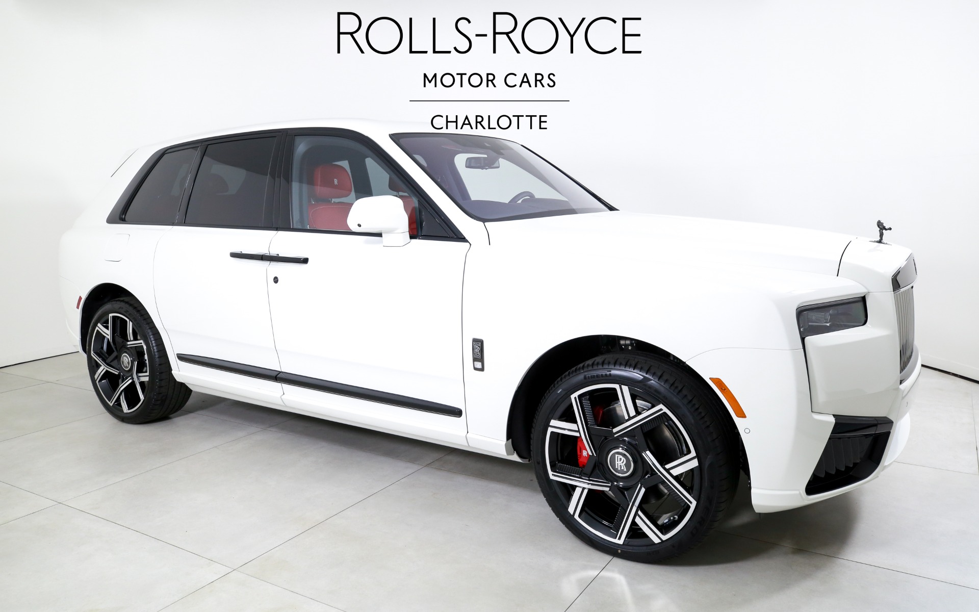 2025 Rolls Royce Cullinan Black Badge photo 3