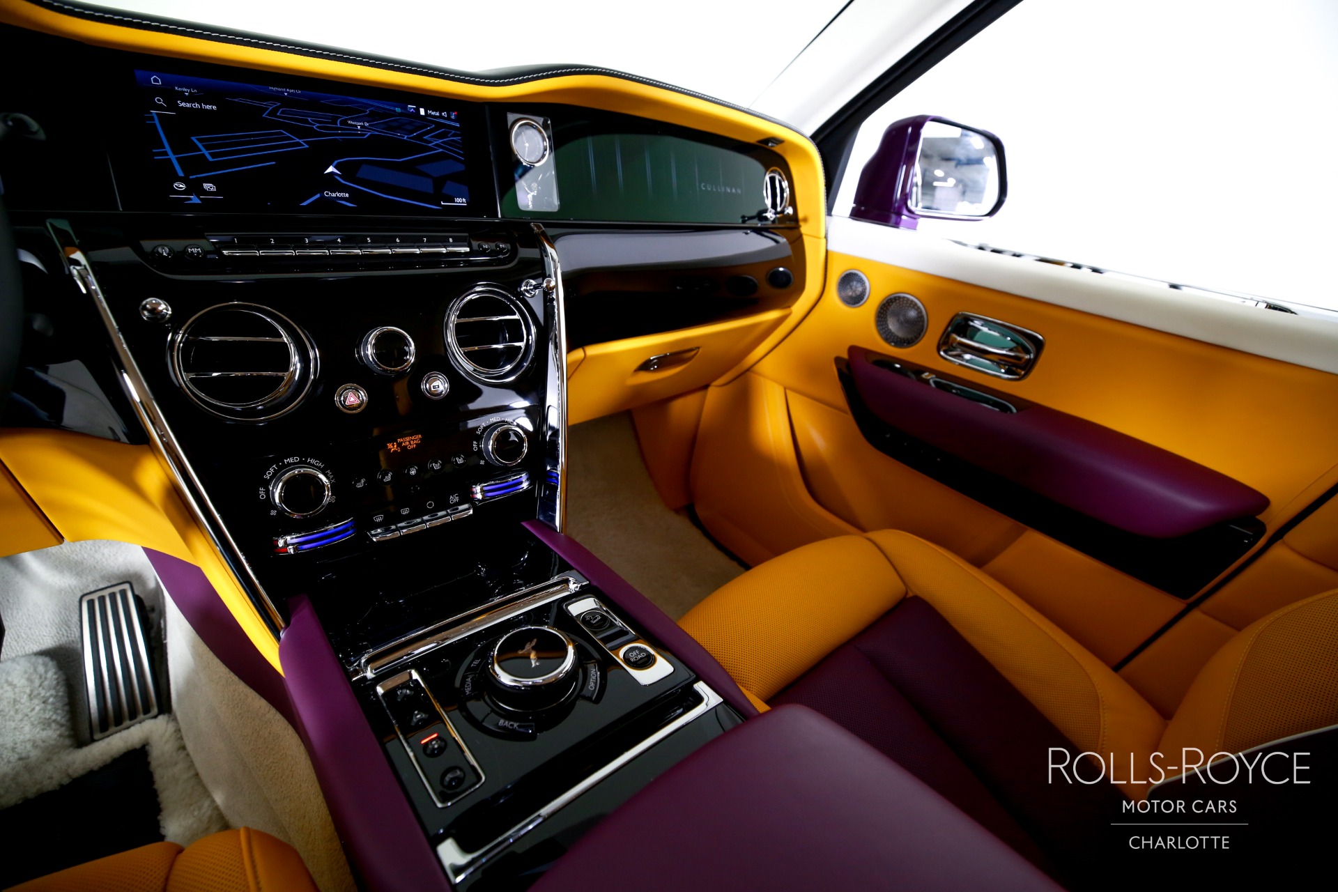 2025 Rolls Royce Cullinan RR photo 16