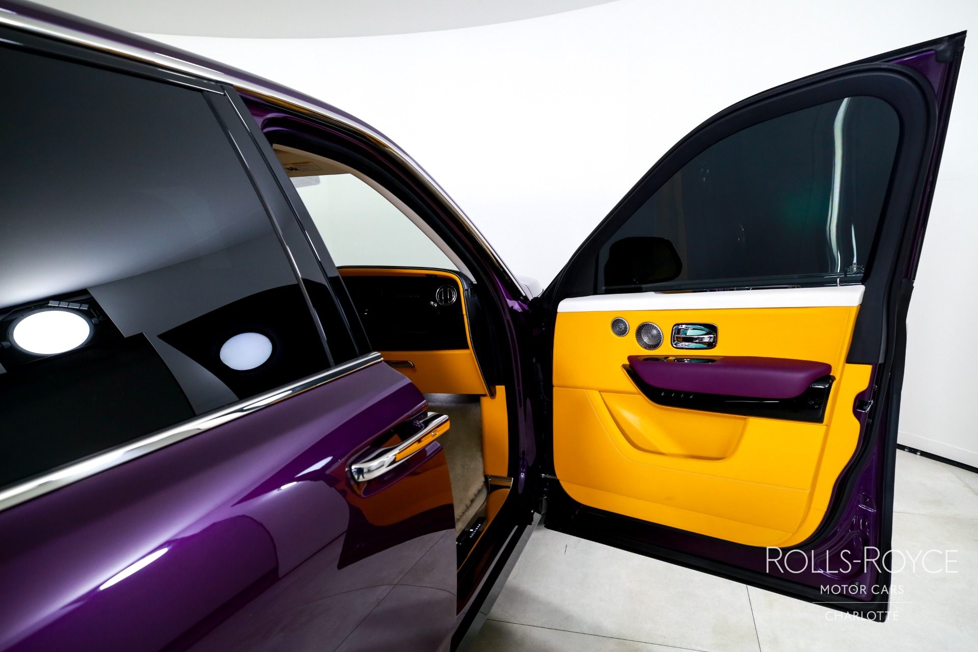 2025 Rolls Royce Cullinan RR photo 28