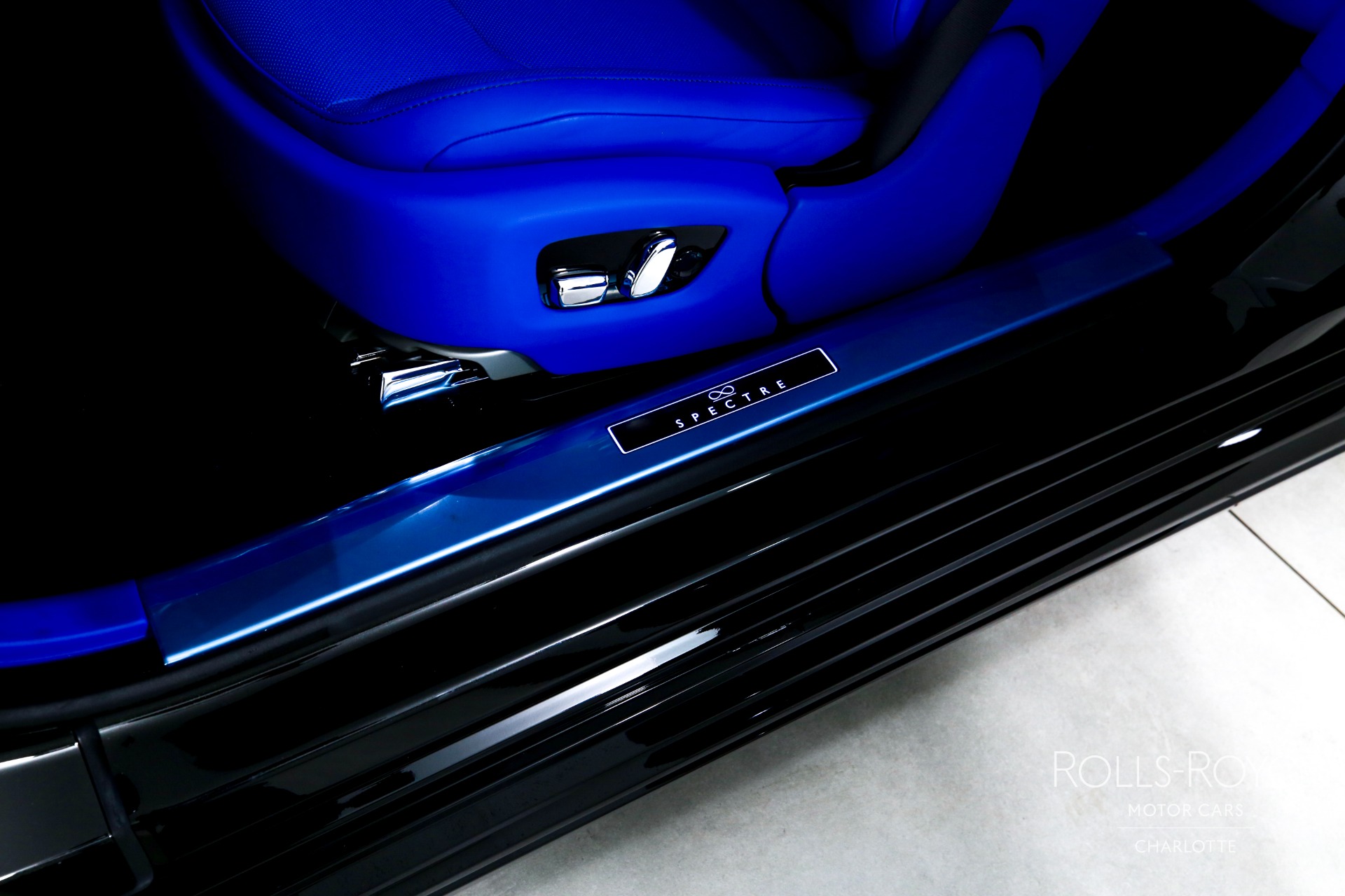 2025 Rolls Royce Spectre Black Badge Spectre photo 11