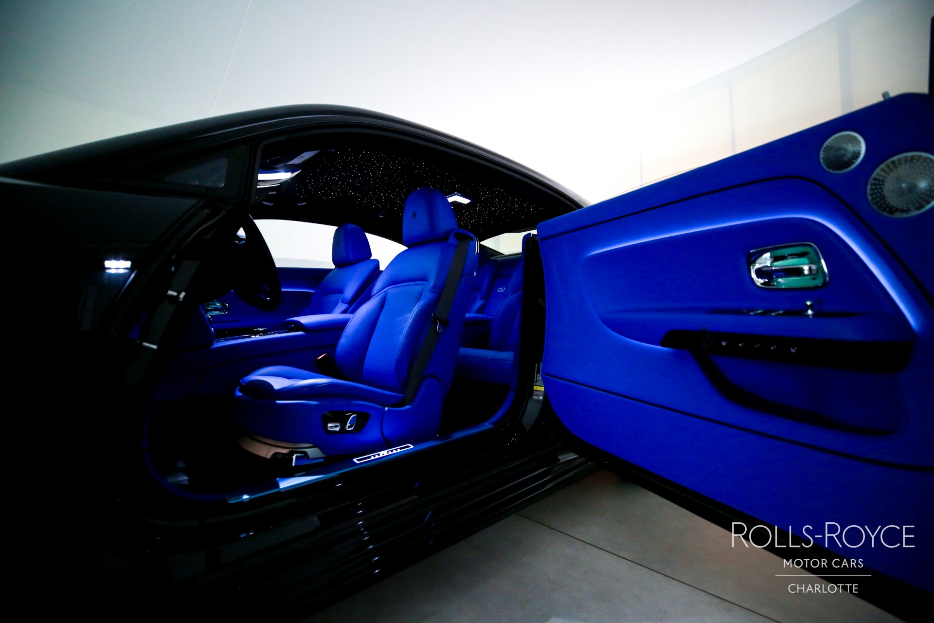2025 Rolls Royce Spectre Black Badge Spectre photo 28