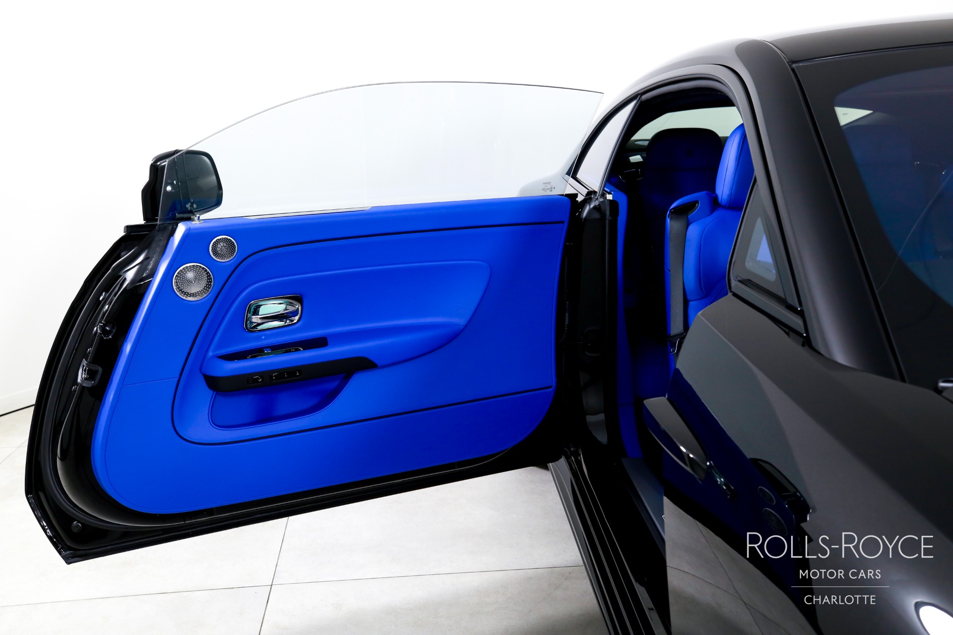 2025 Rolls Royce Spectre Black Badge Spectre photo 6