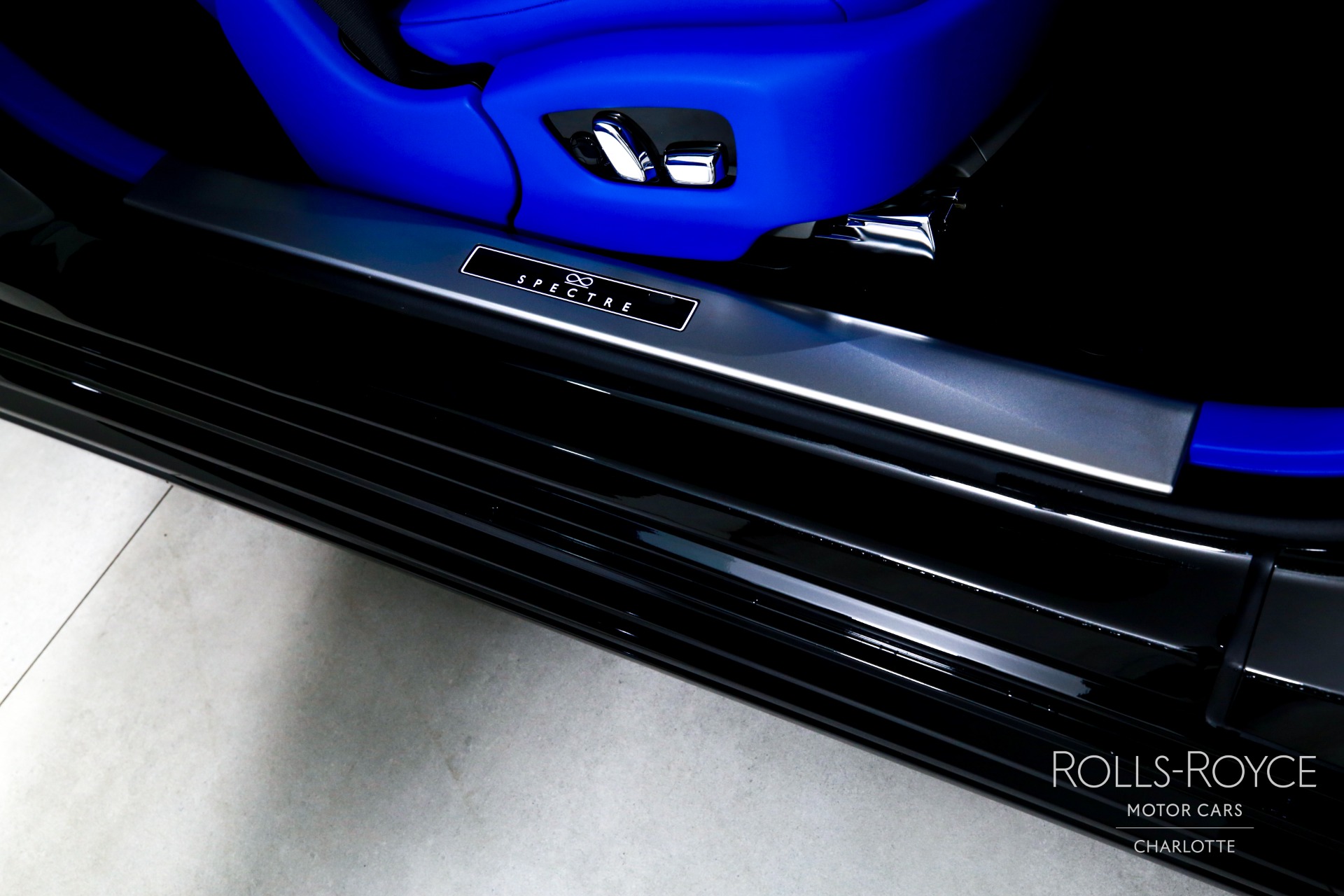 2025 Rolls Royce Spectre Black Badge Spectre photo 7