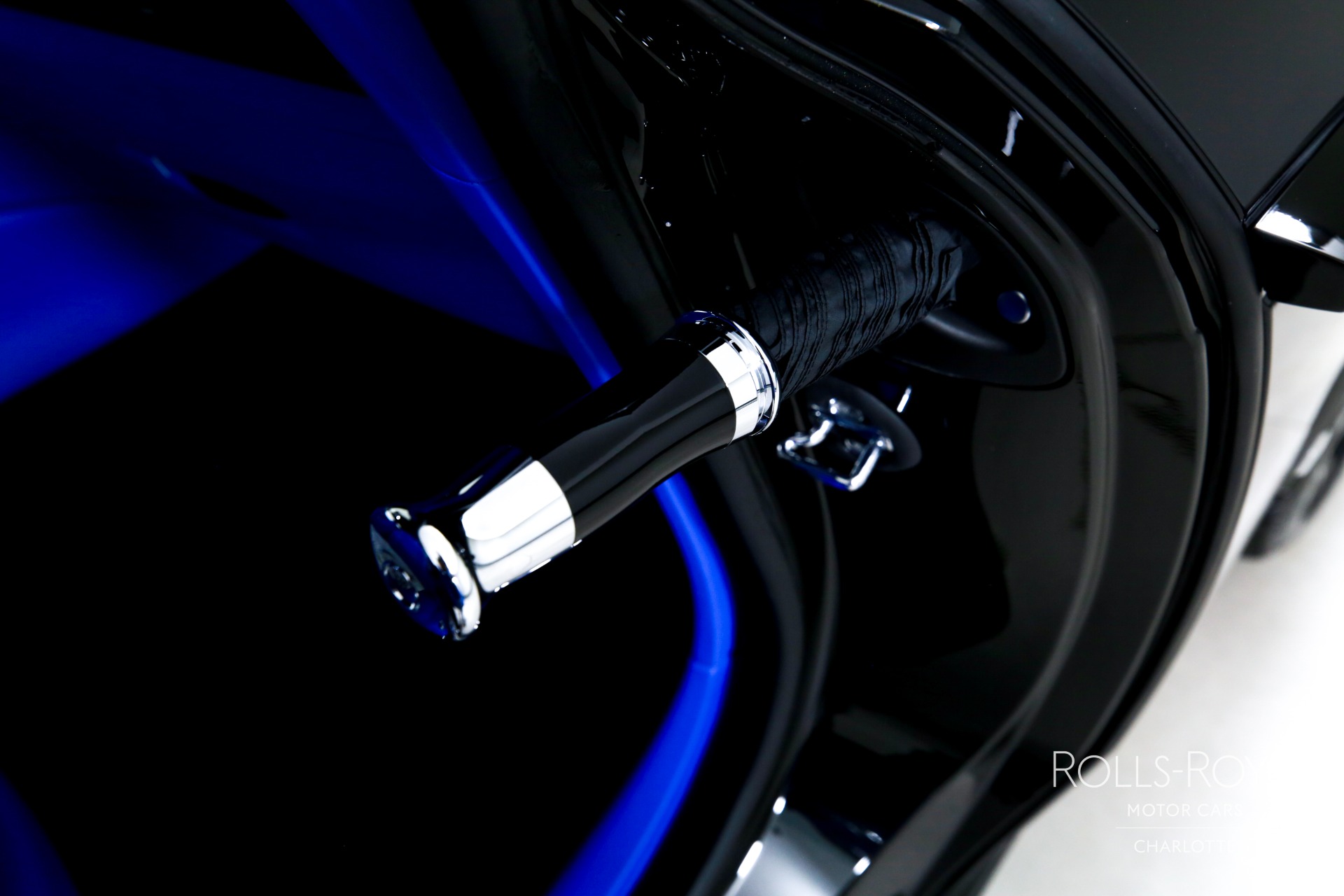 2025 Rolls-Royce Spectre Black Badge - Photo 8