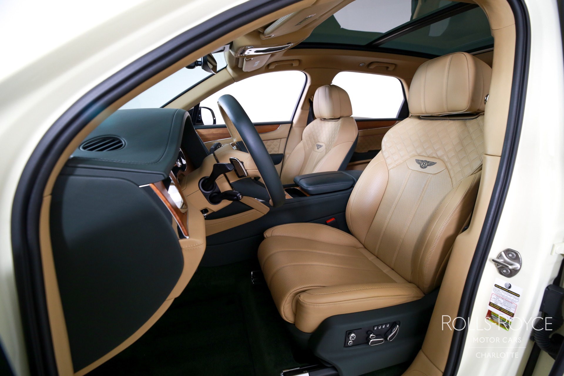 2023 Bentley Bentayga S V8 photo 11