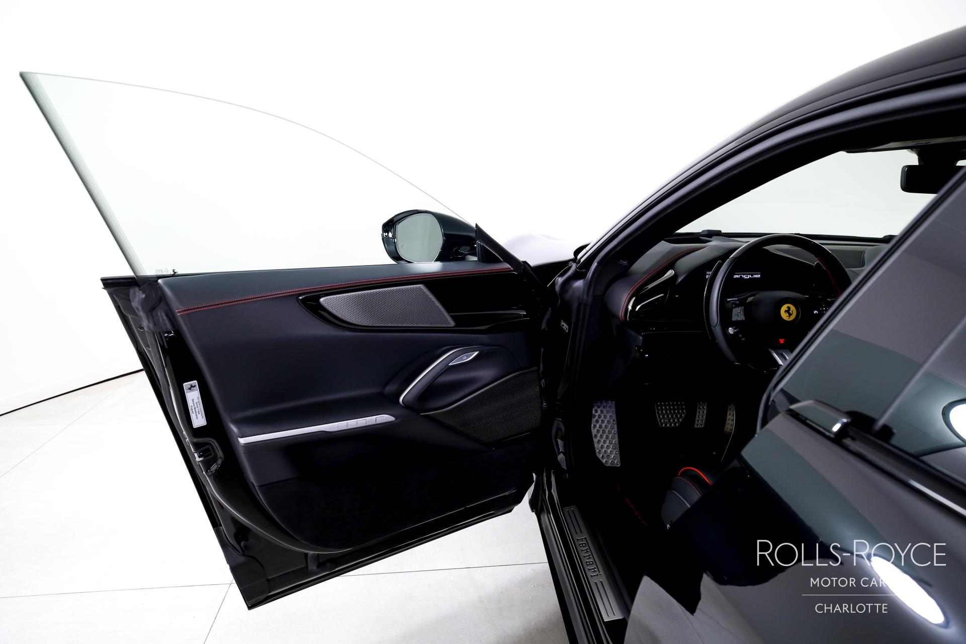 2025 Ferrari Purosangue photo 10