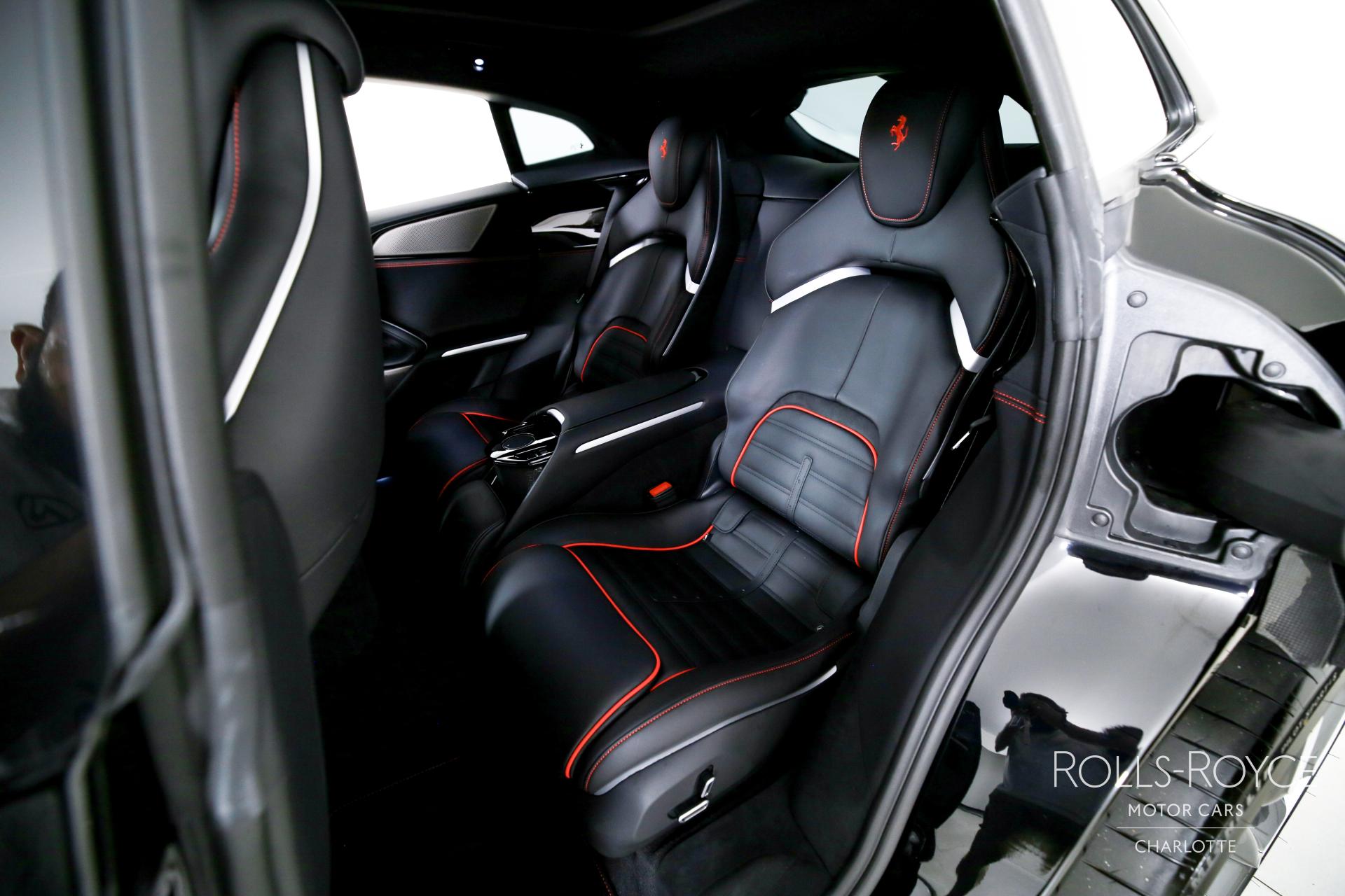 2025 Ferrari Purosangue photo 18
