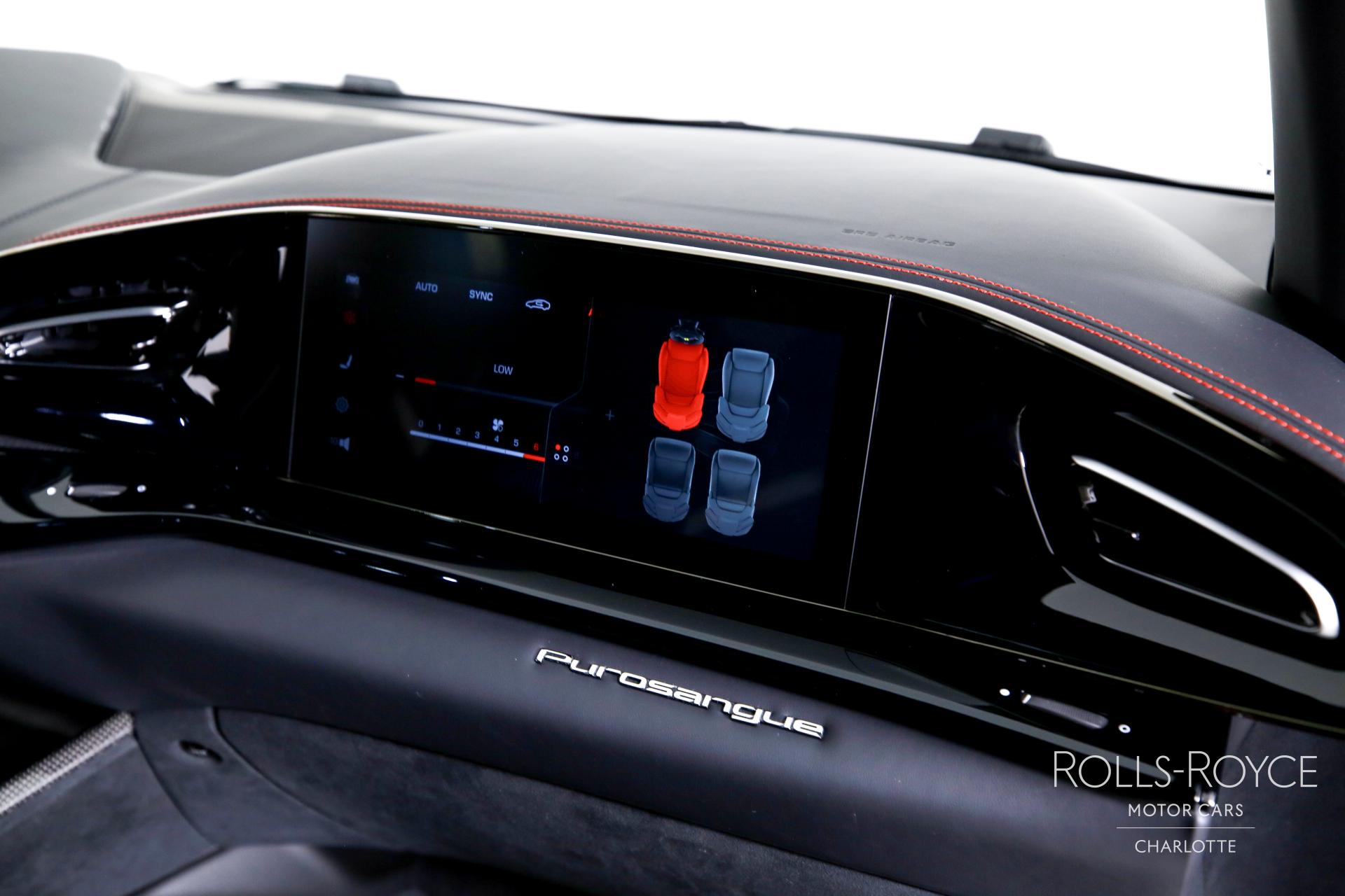 2025 Ferrari Purosangue photo 30