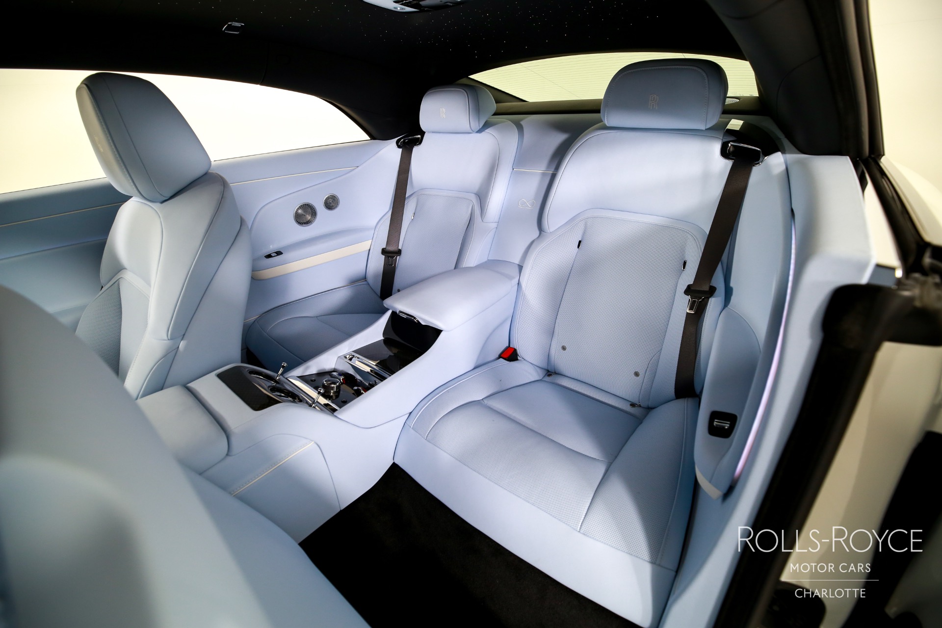 2025 Rolls Royce Spectre photo 18