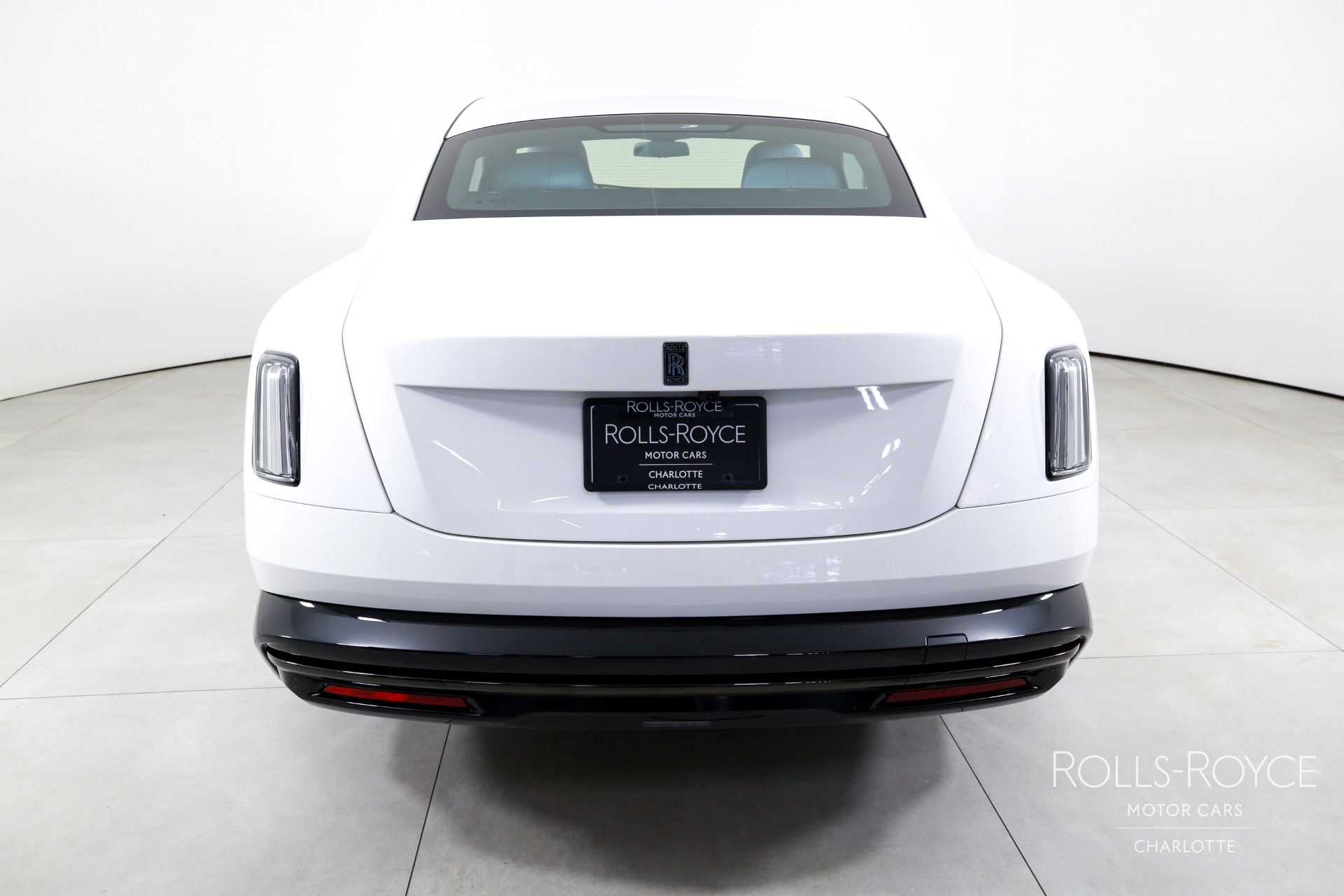 2025 Rolls Royce Spectre photo 9
