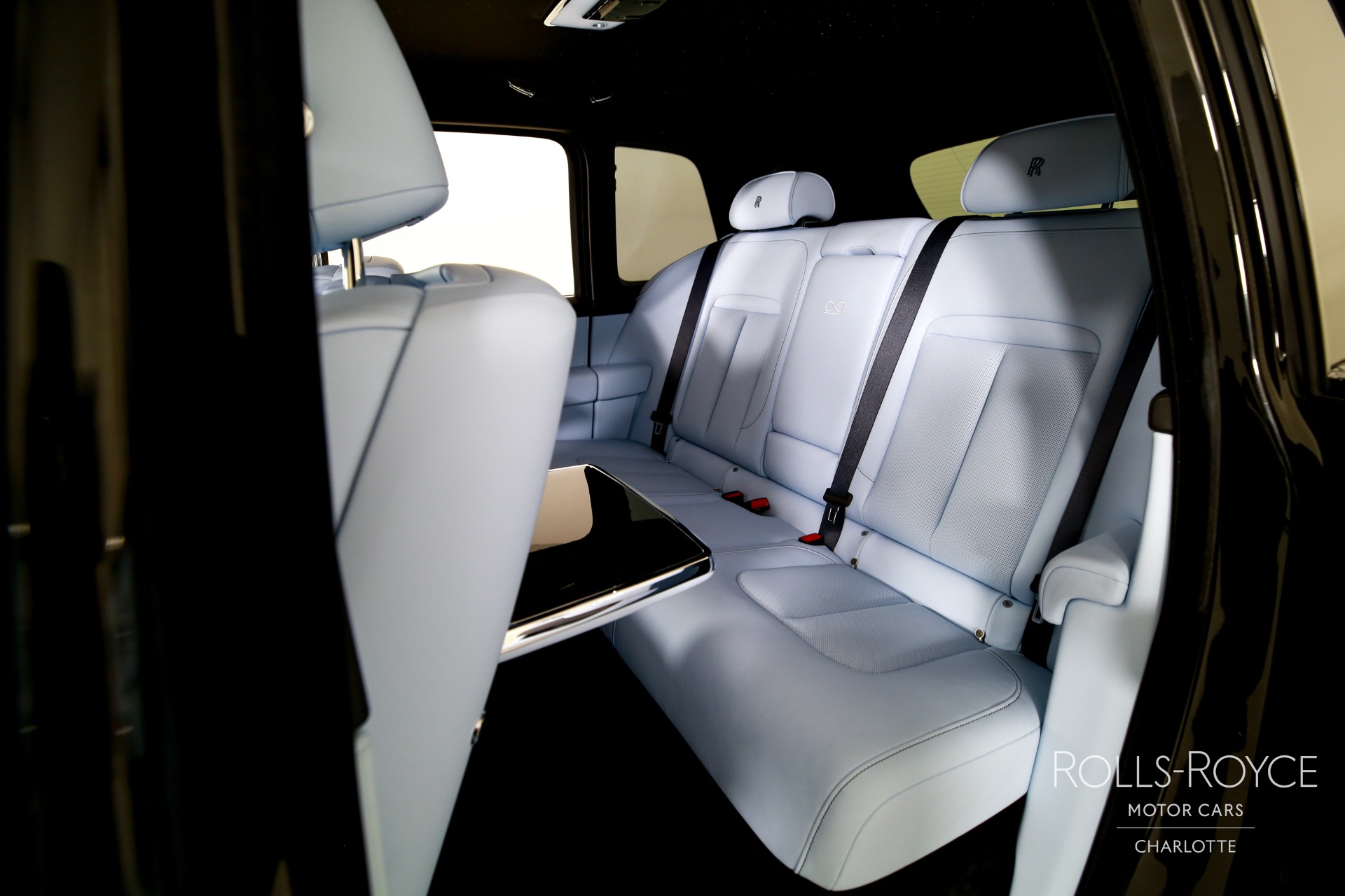 2025 Rolls Royce Cullinan Black Badge photo 19