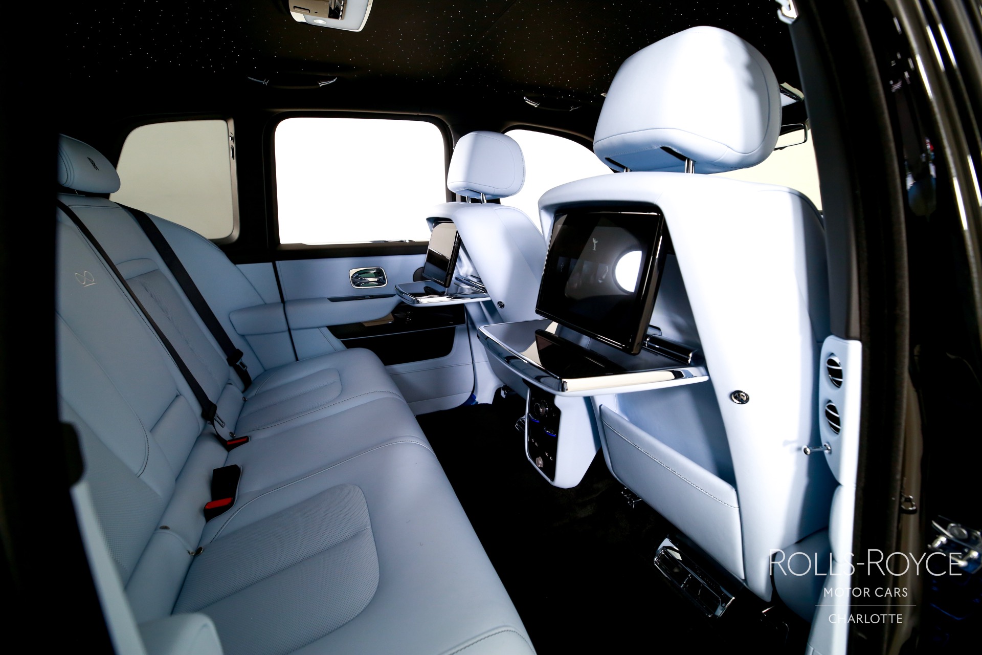 2025 Rolls Royce Cullinan Black Badge photo 28